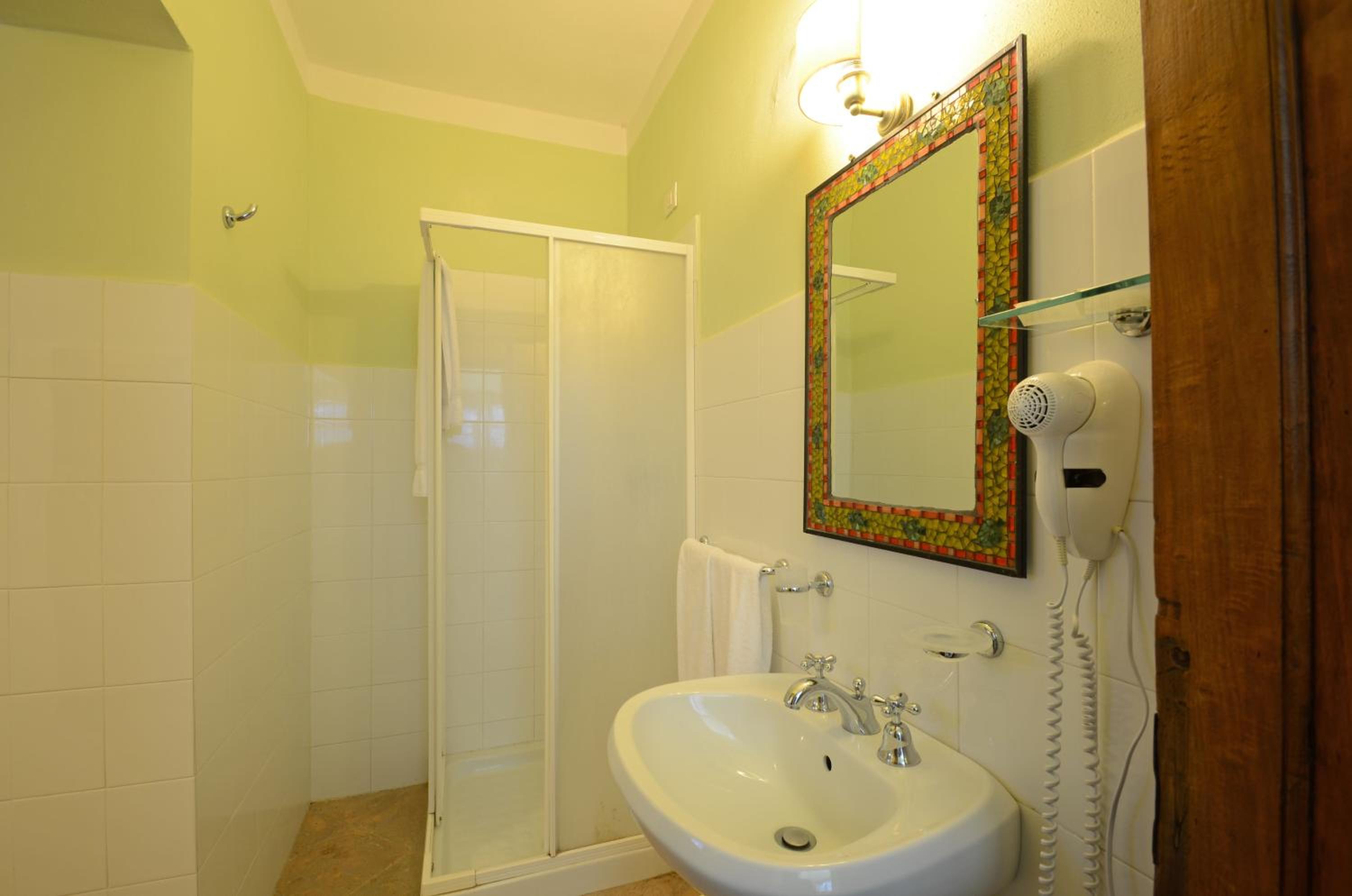 One-Bedroom Apartment - Photo 4