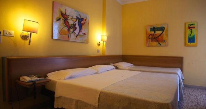 Triple Room - Photo 1