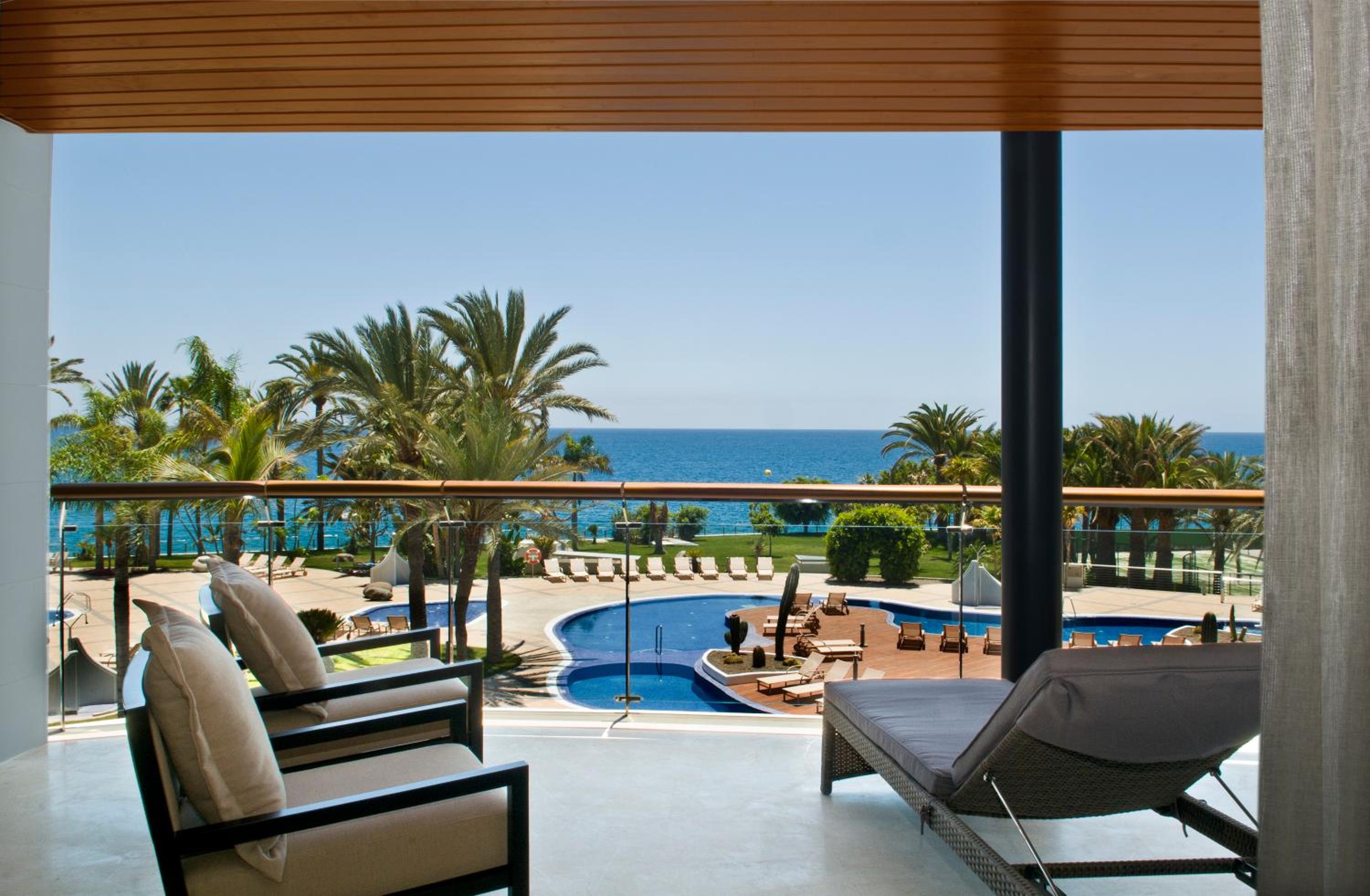 Superior Suite- 1 Bedroom & Sea View