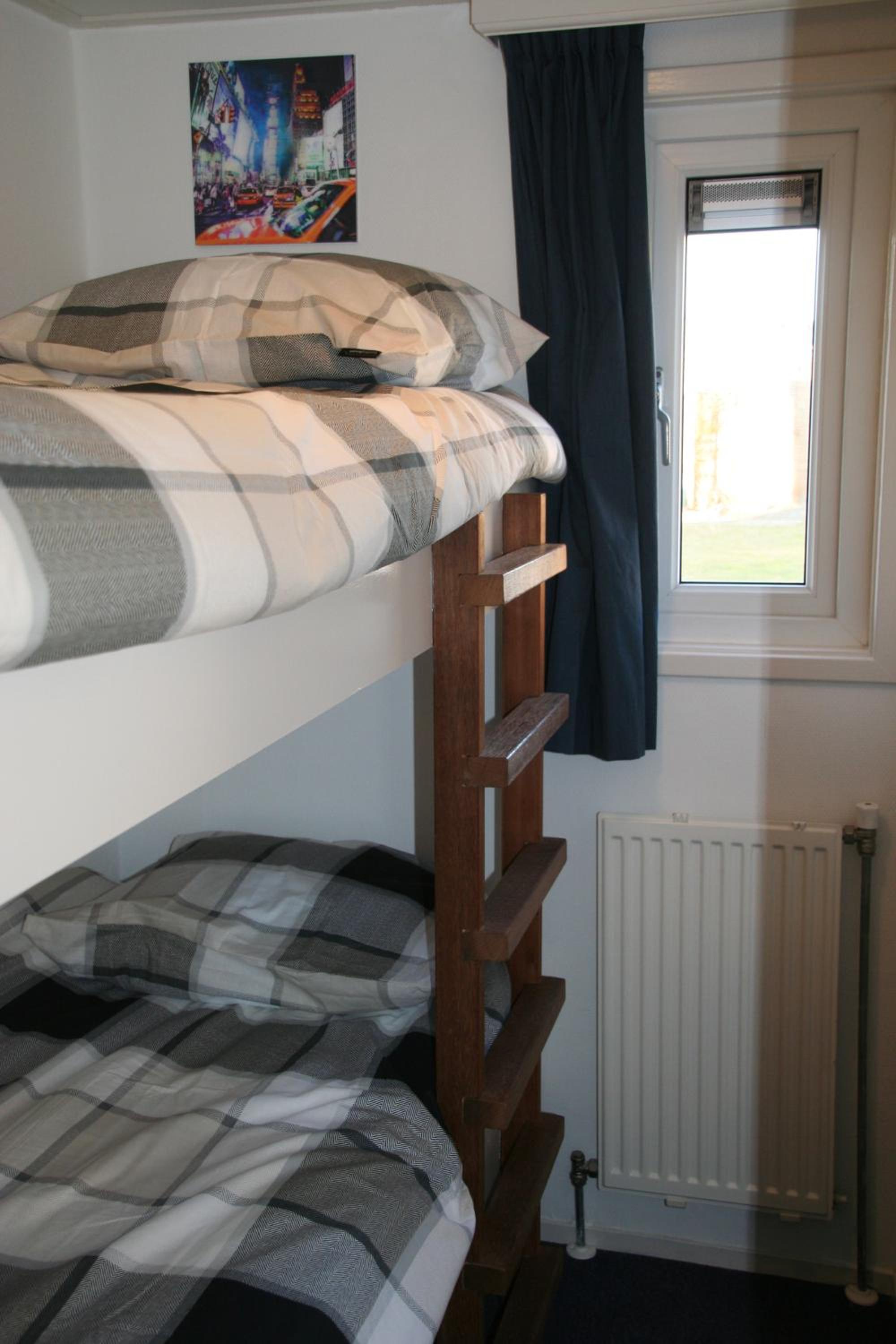 Three-Bedroom Chalet - Photo 2