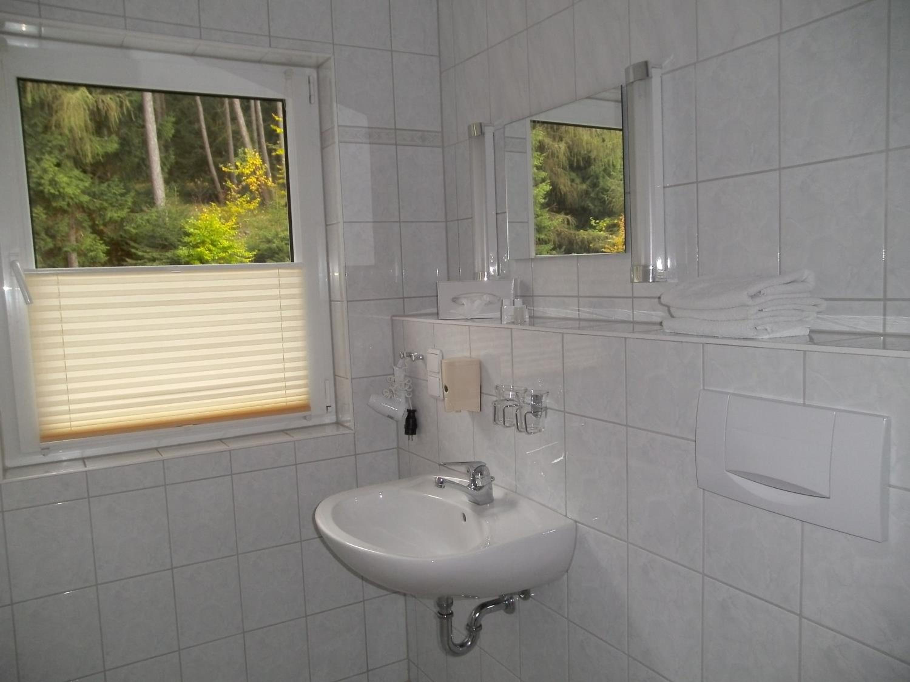 Quadruple Room - Photo 9