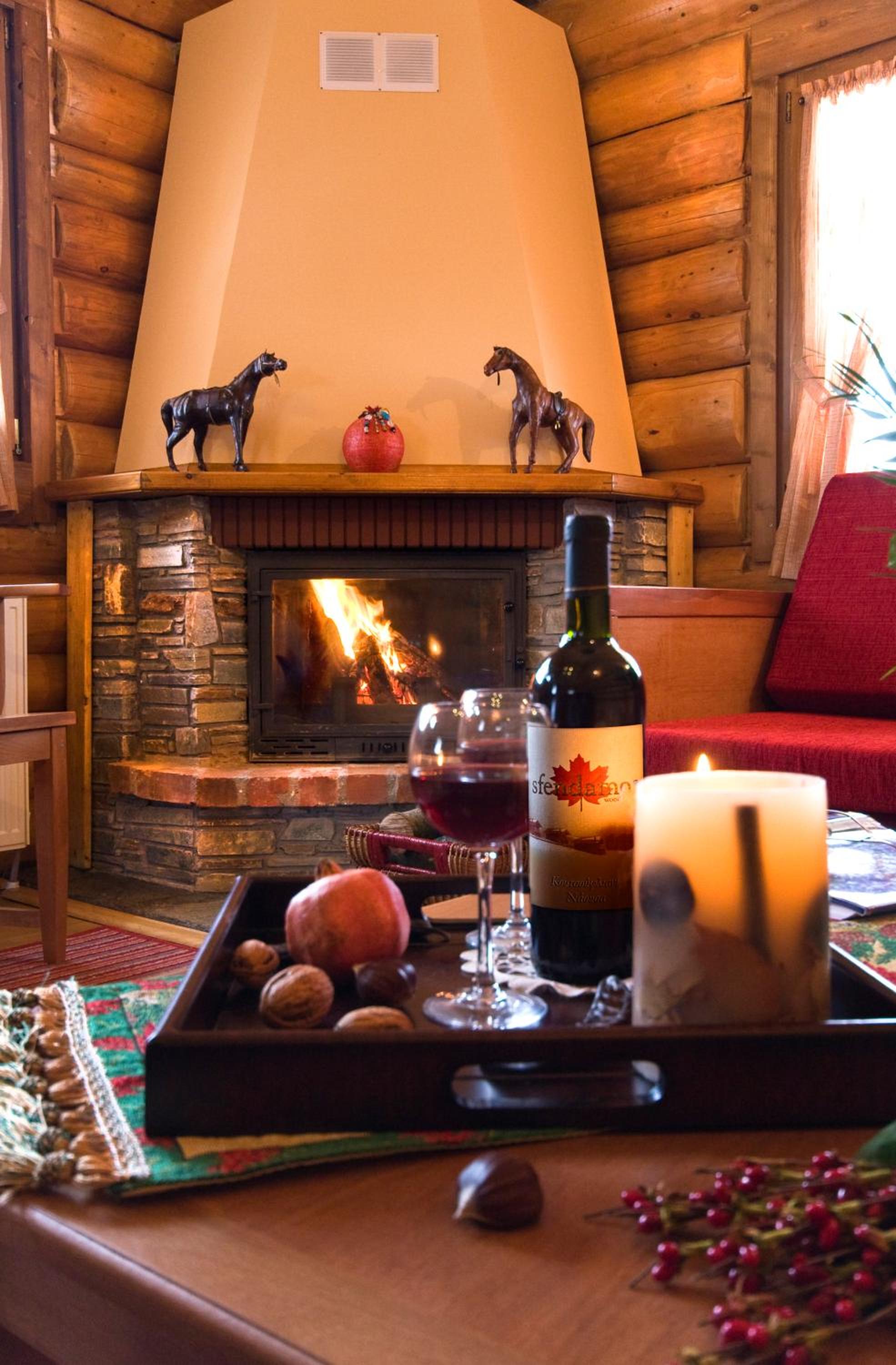 Two Story Chalet with fireplace photo 1