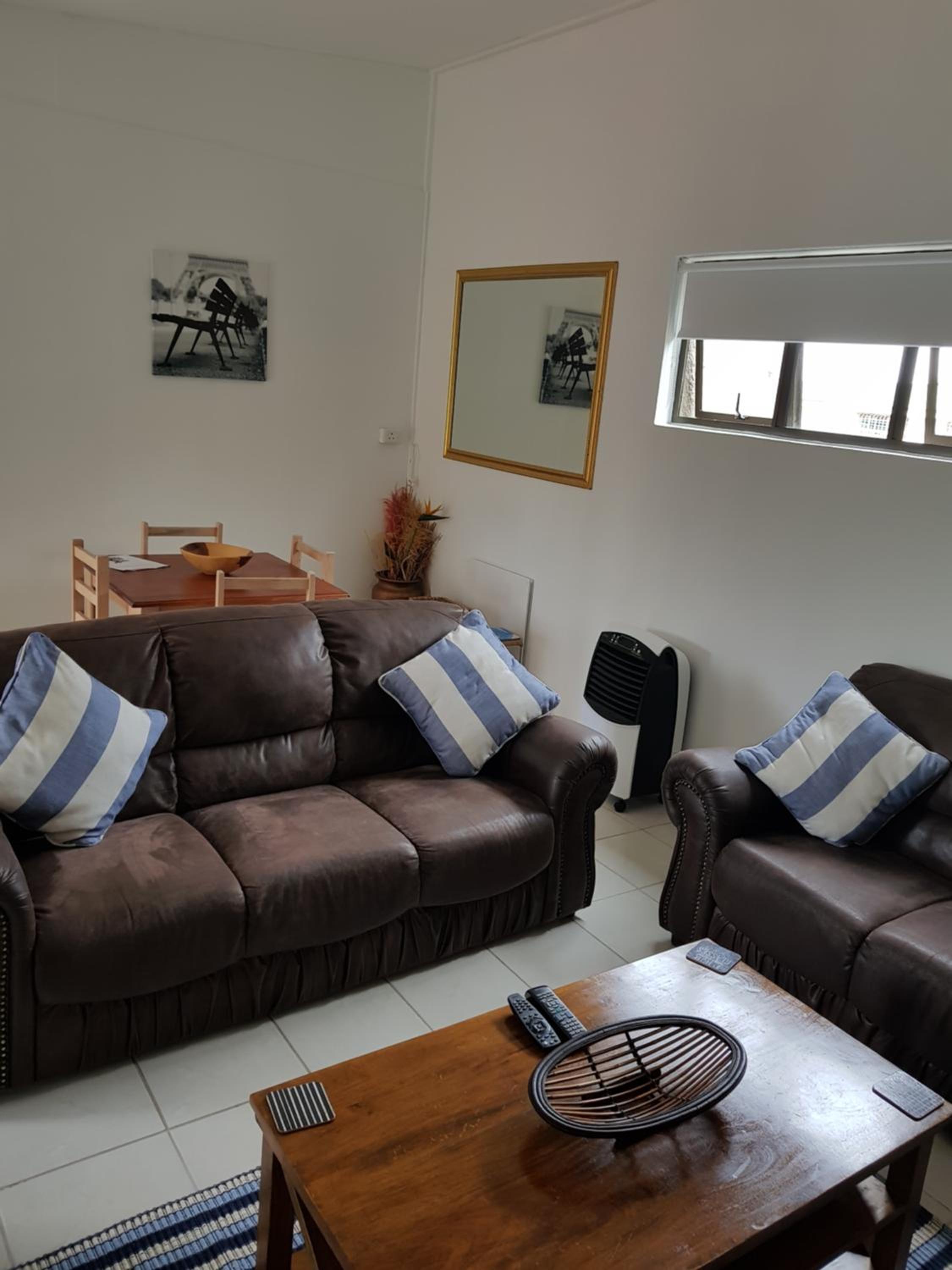 Two-Bedroom House - Photo 1
