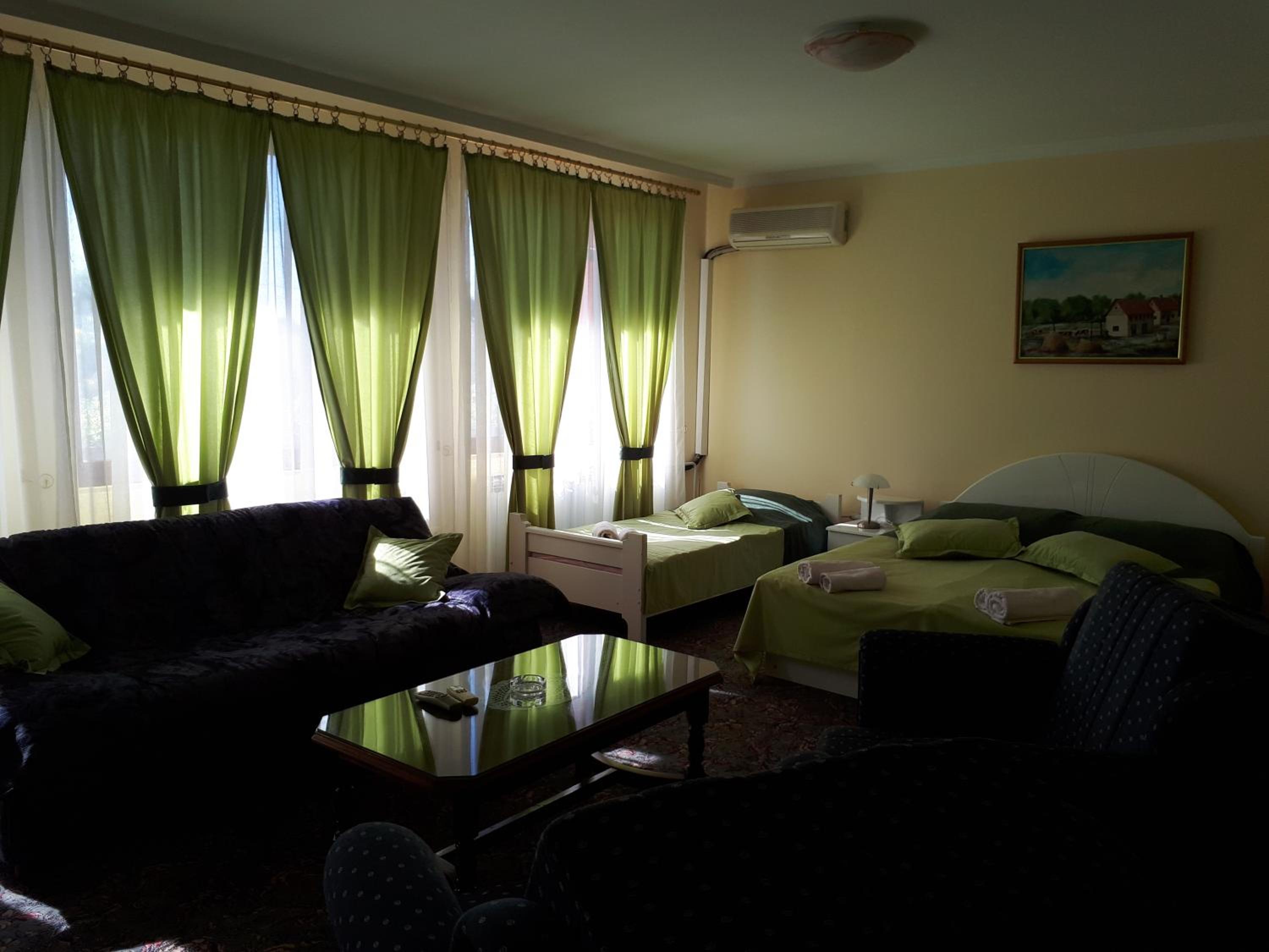 Family triple room - Photo 7