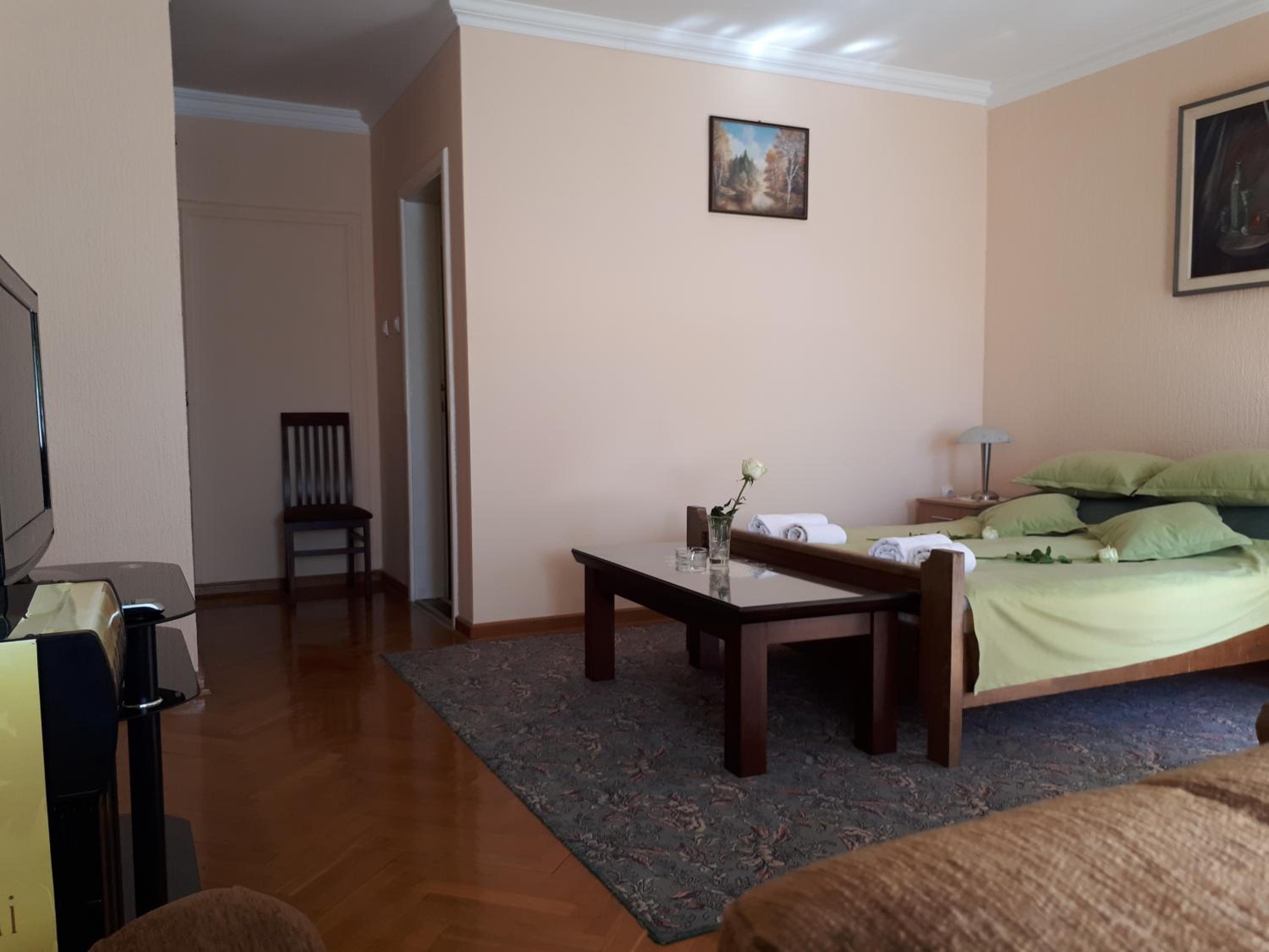Double Room - Photo 3