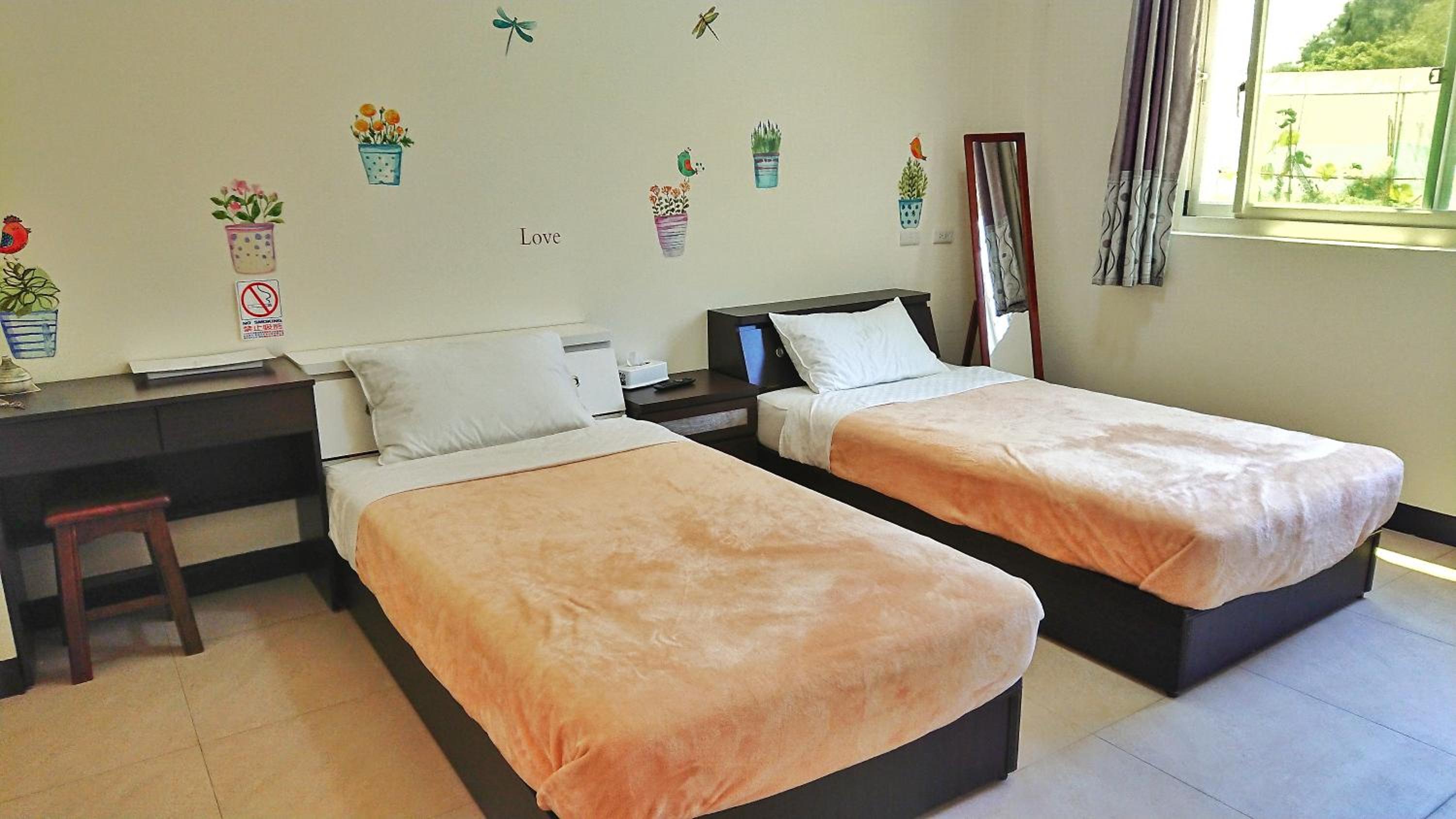 Twin Room With View