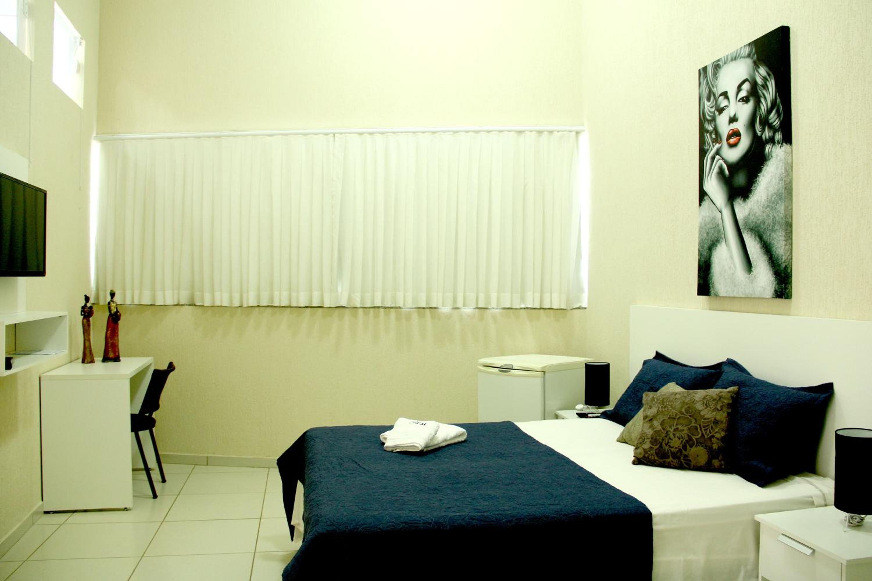 Standard Double or Twin Room photo 1