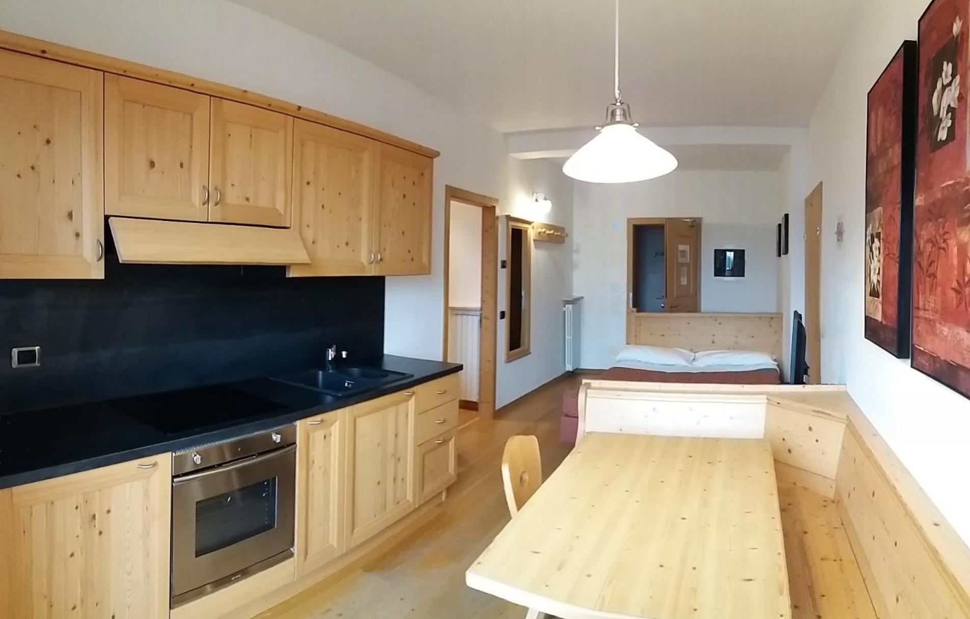 One-Bedroom Apartment photo 3