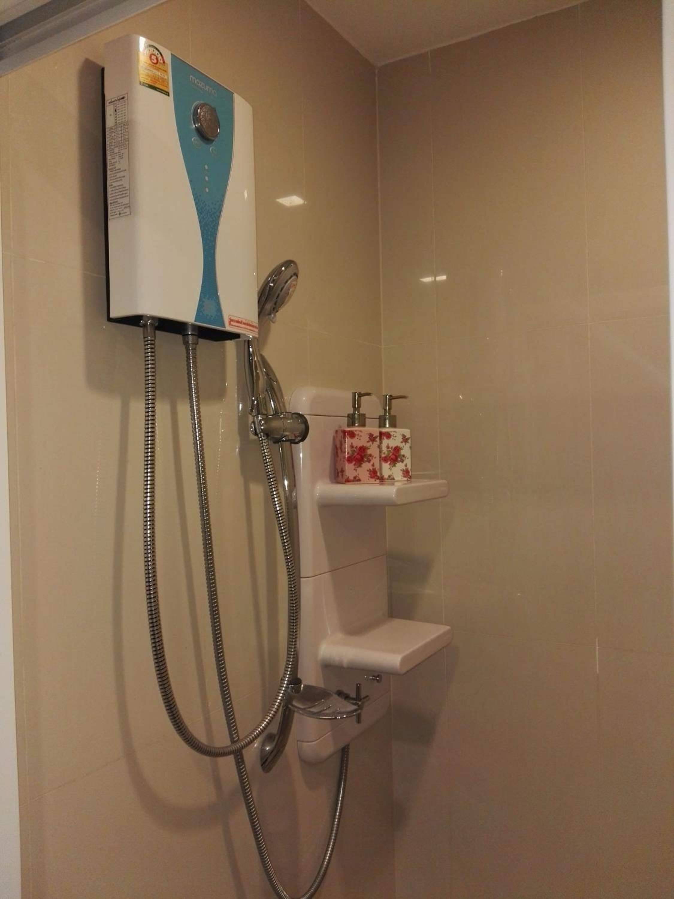 One-Bedroom Apartment - Photo 18