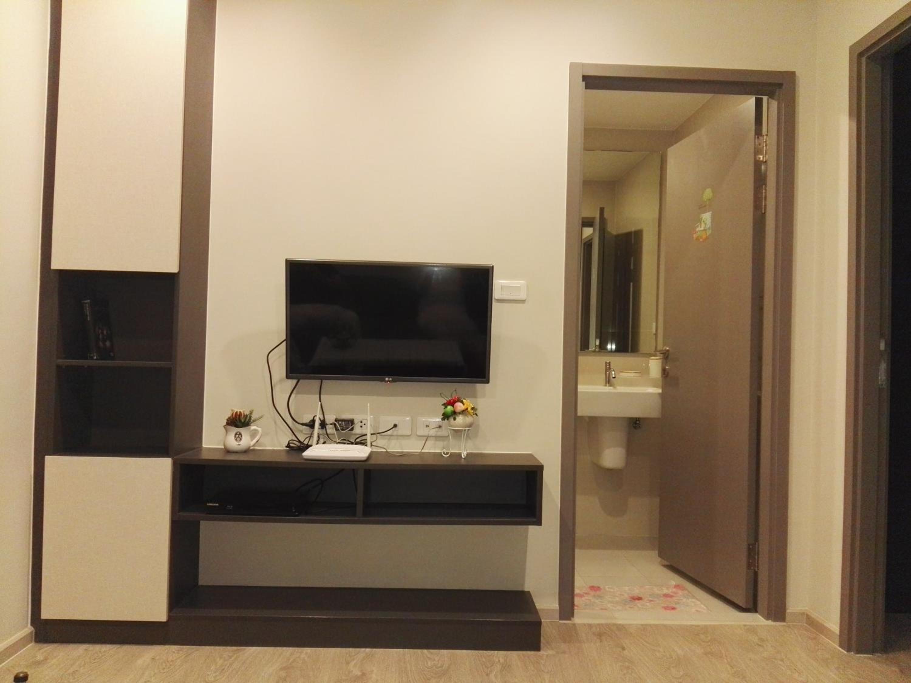 One-Bedroom Apartment - Photo 49