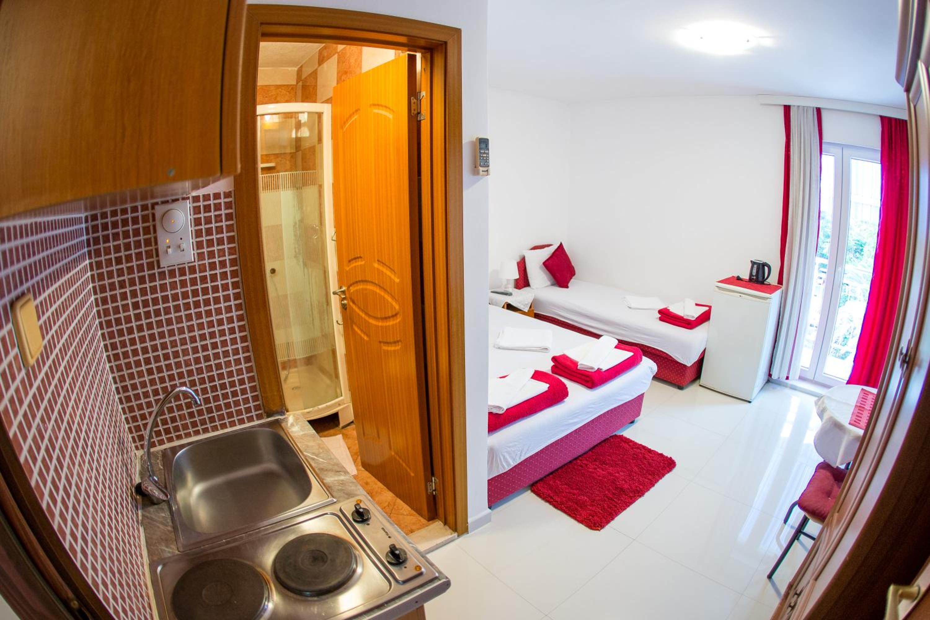 Studio with Balcony - Photo 1