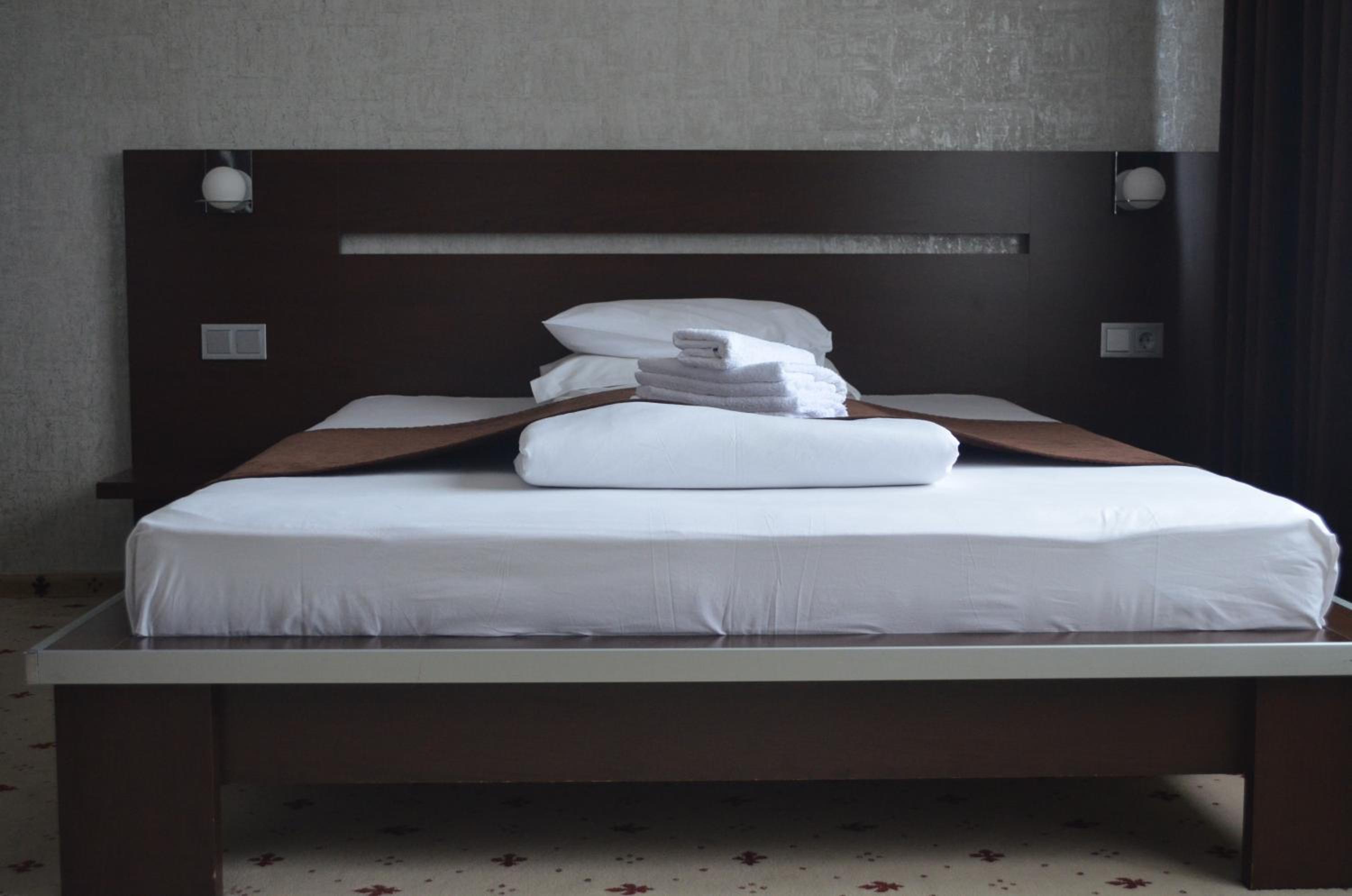 Standard Double Room - Photo 14