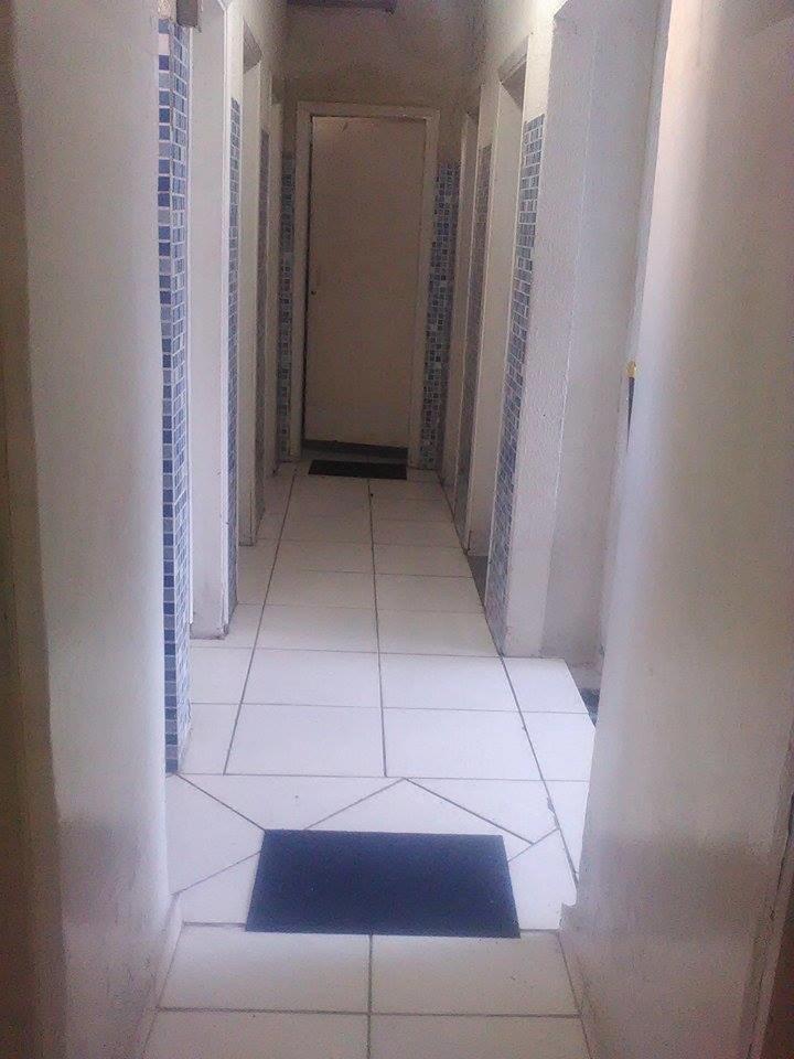 Standard Single Room With Shared Bathroom photo 2