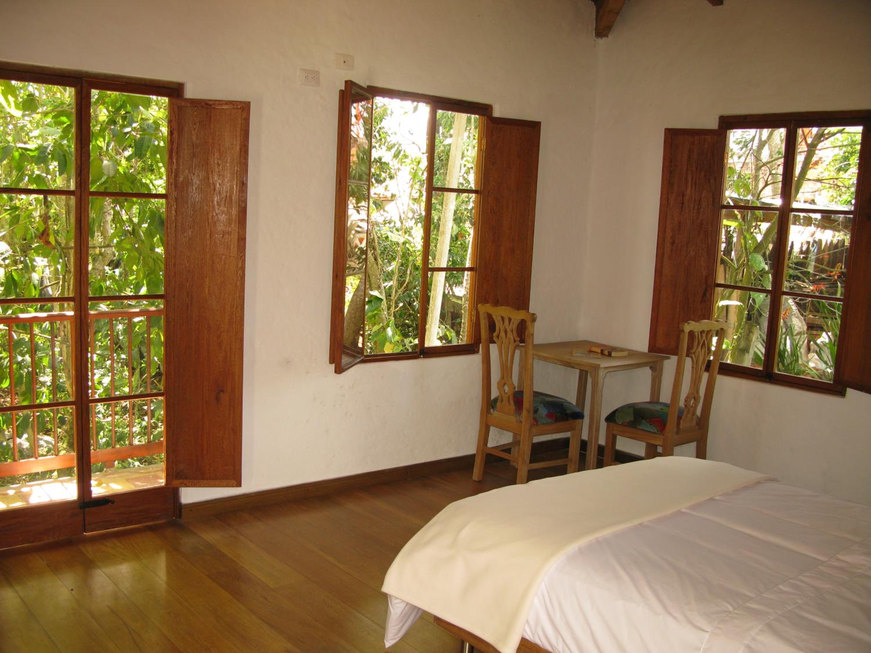 Deluxe Double Room with Balcony photo 3