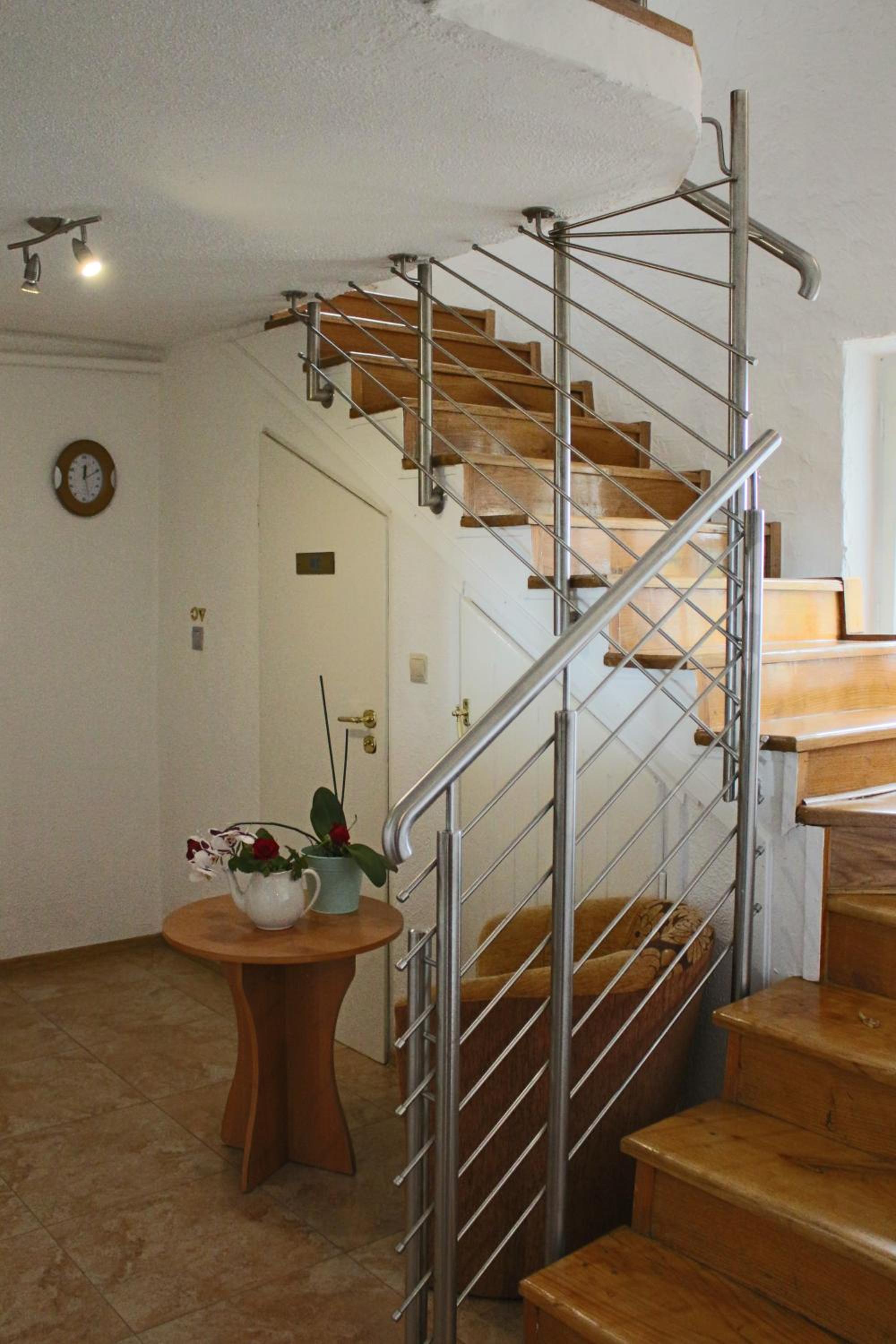 Apartment with Mountain View - Photo 12