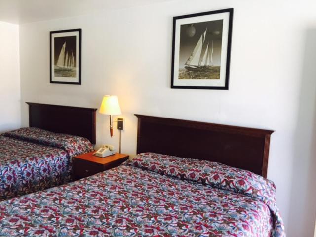 Standard Queen Room with Two Queen Beds