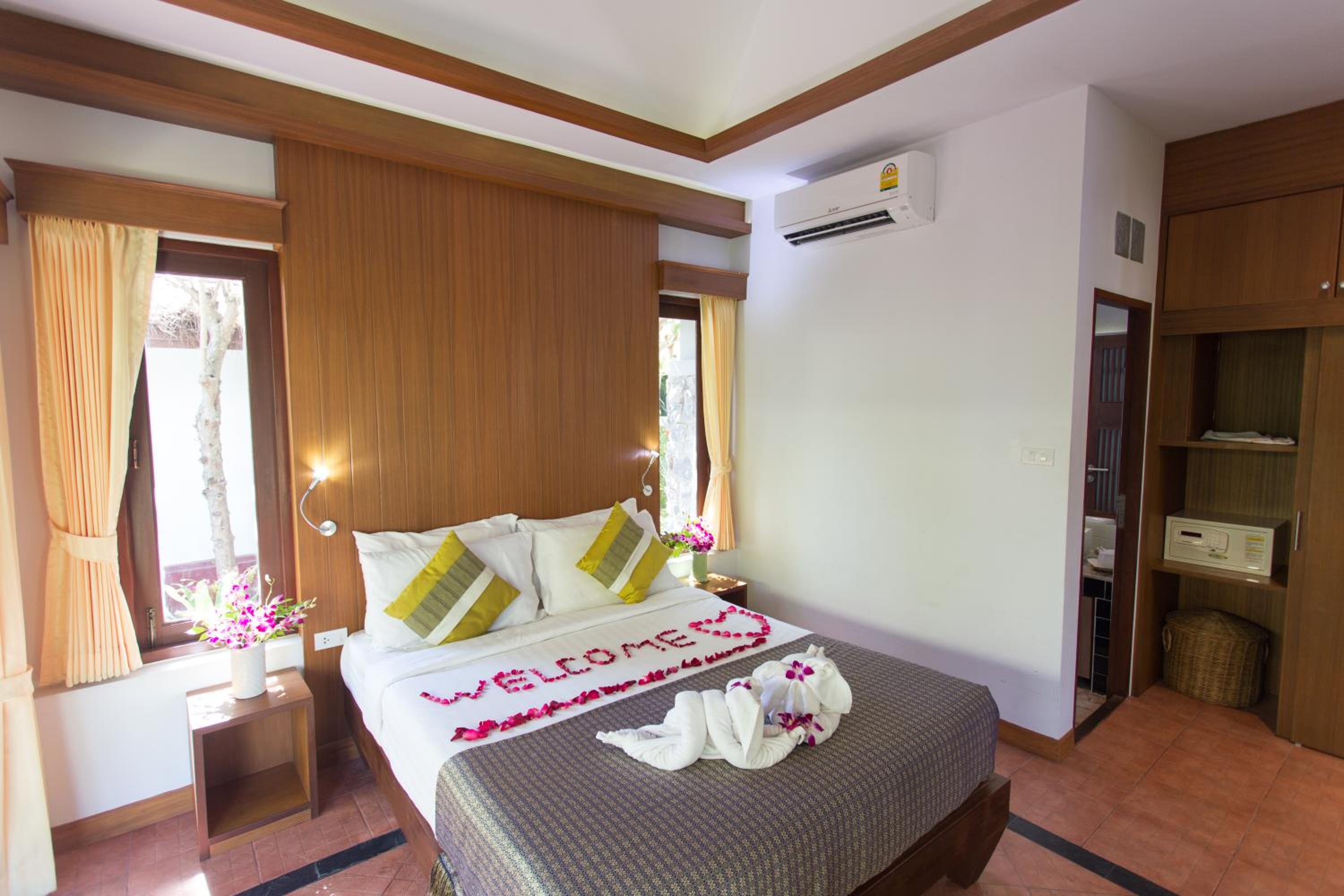 Honey Deluxe Double Room - Photo 2