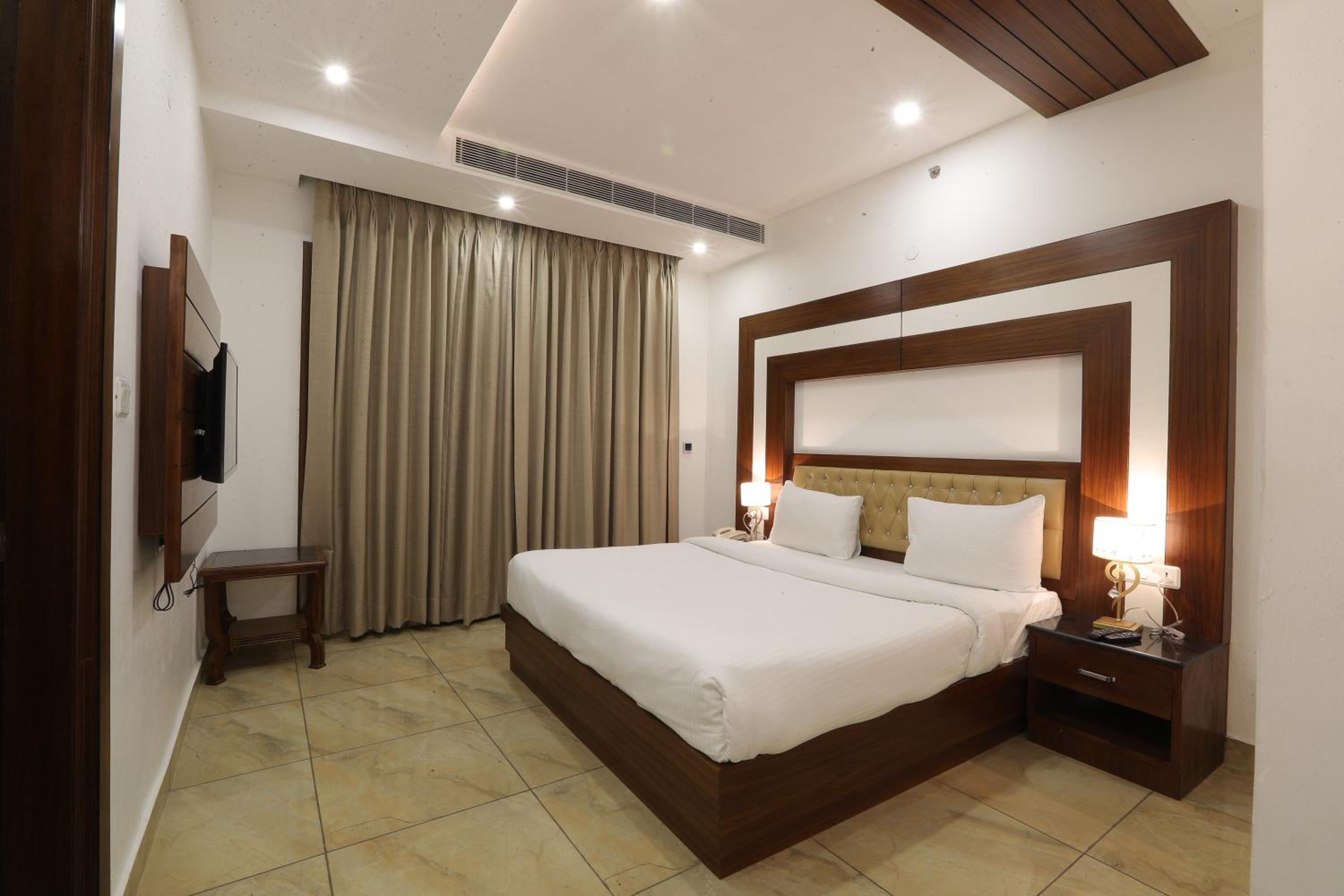 King Suite photo 3