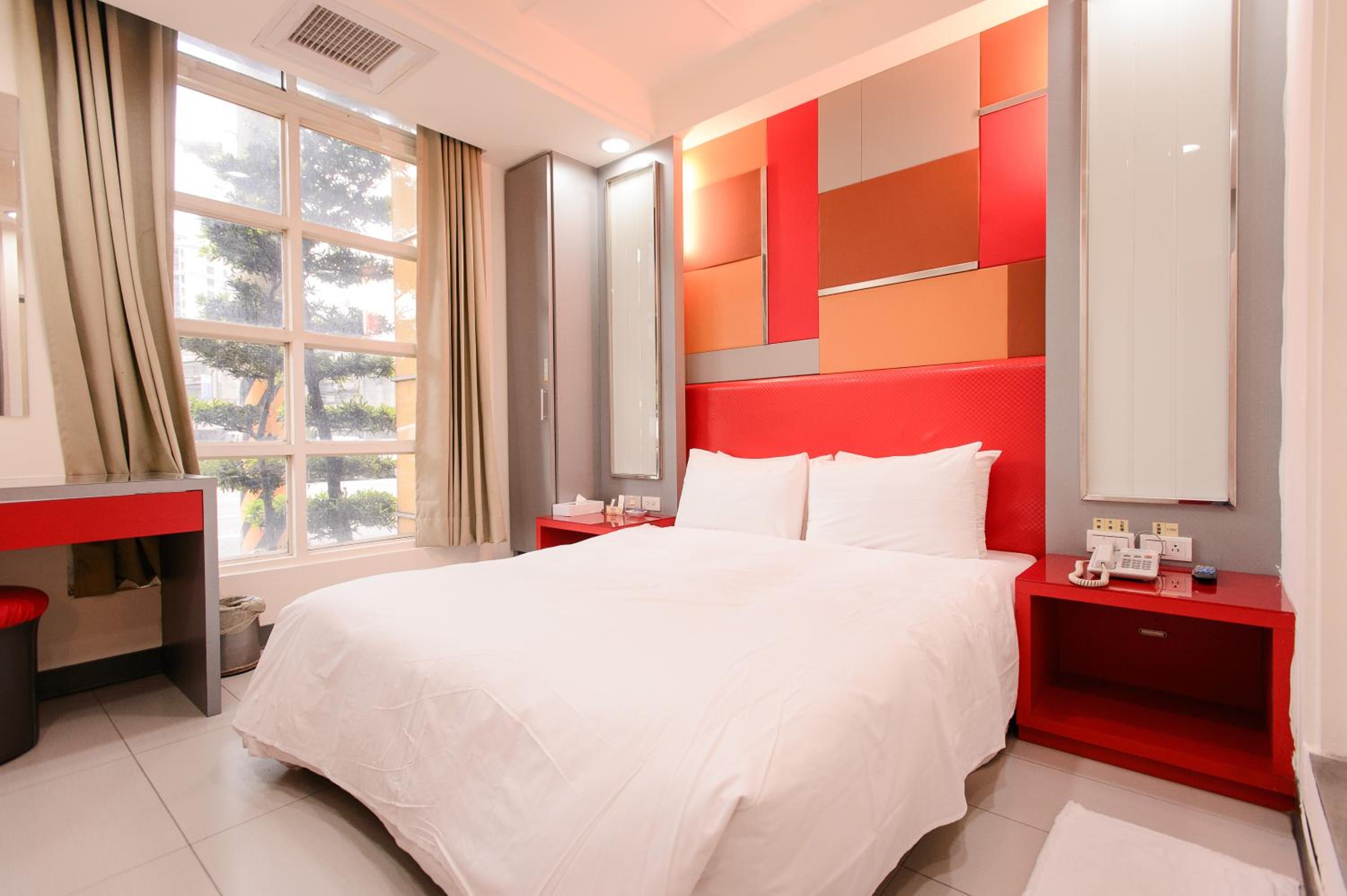 Budget Double Room photo 1