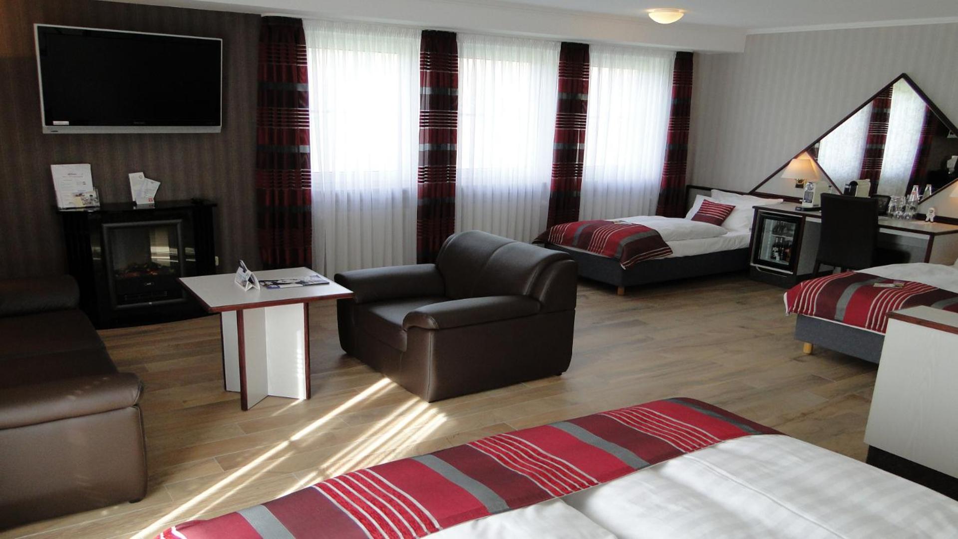 Deluxe Triple Room photo 3