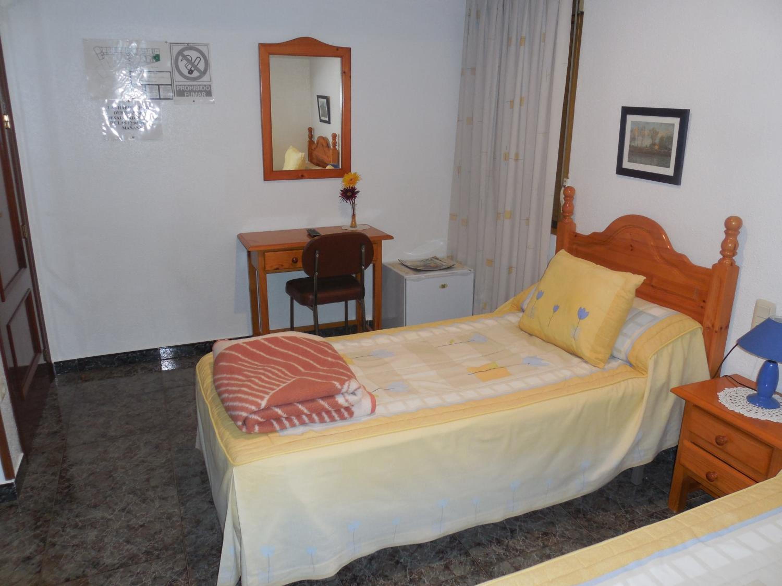 Double Room with Extra Bed photo 3