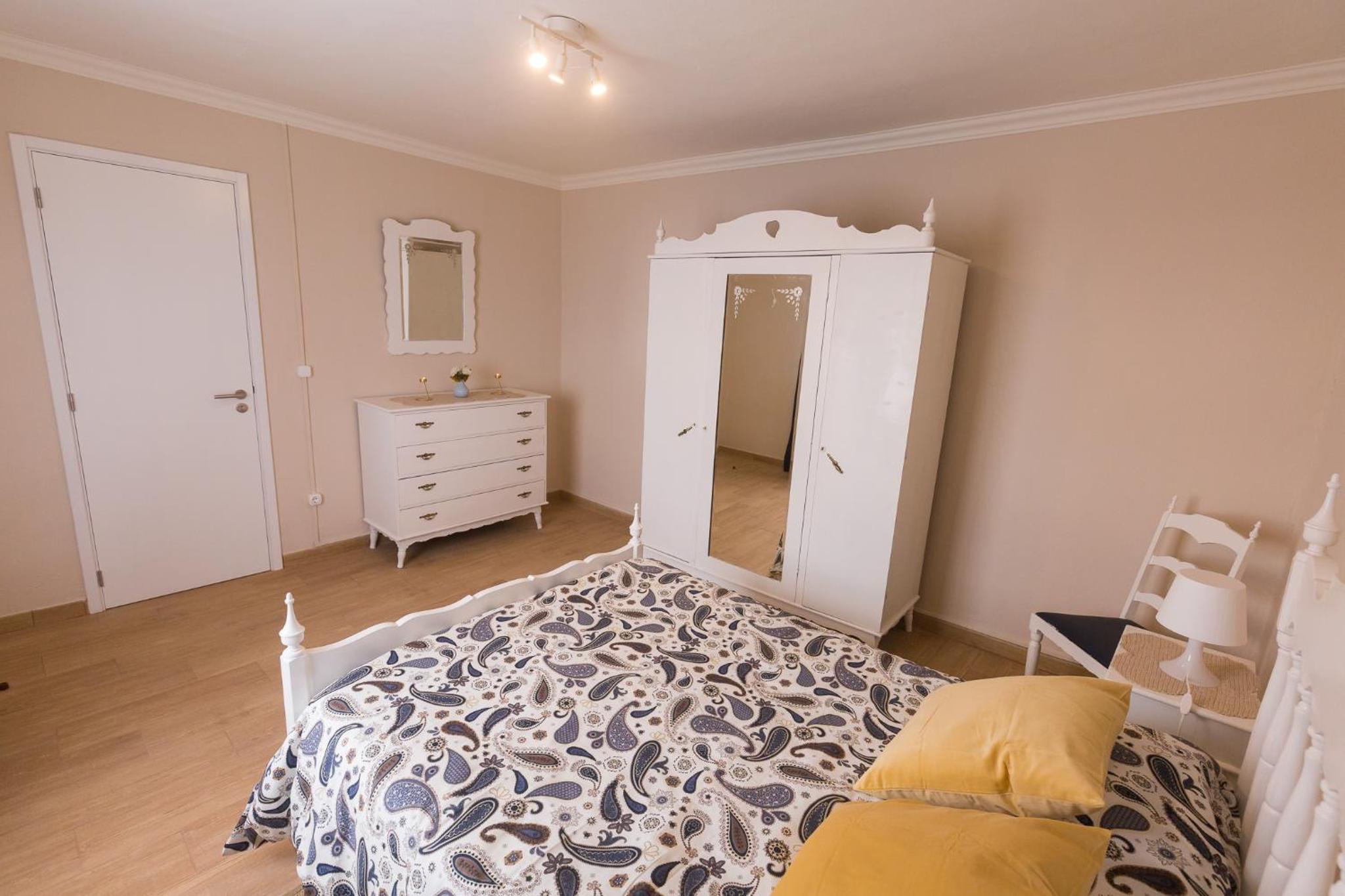 Three-Bedroom House photo 1