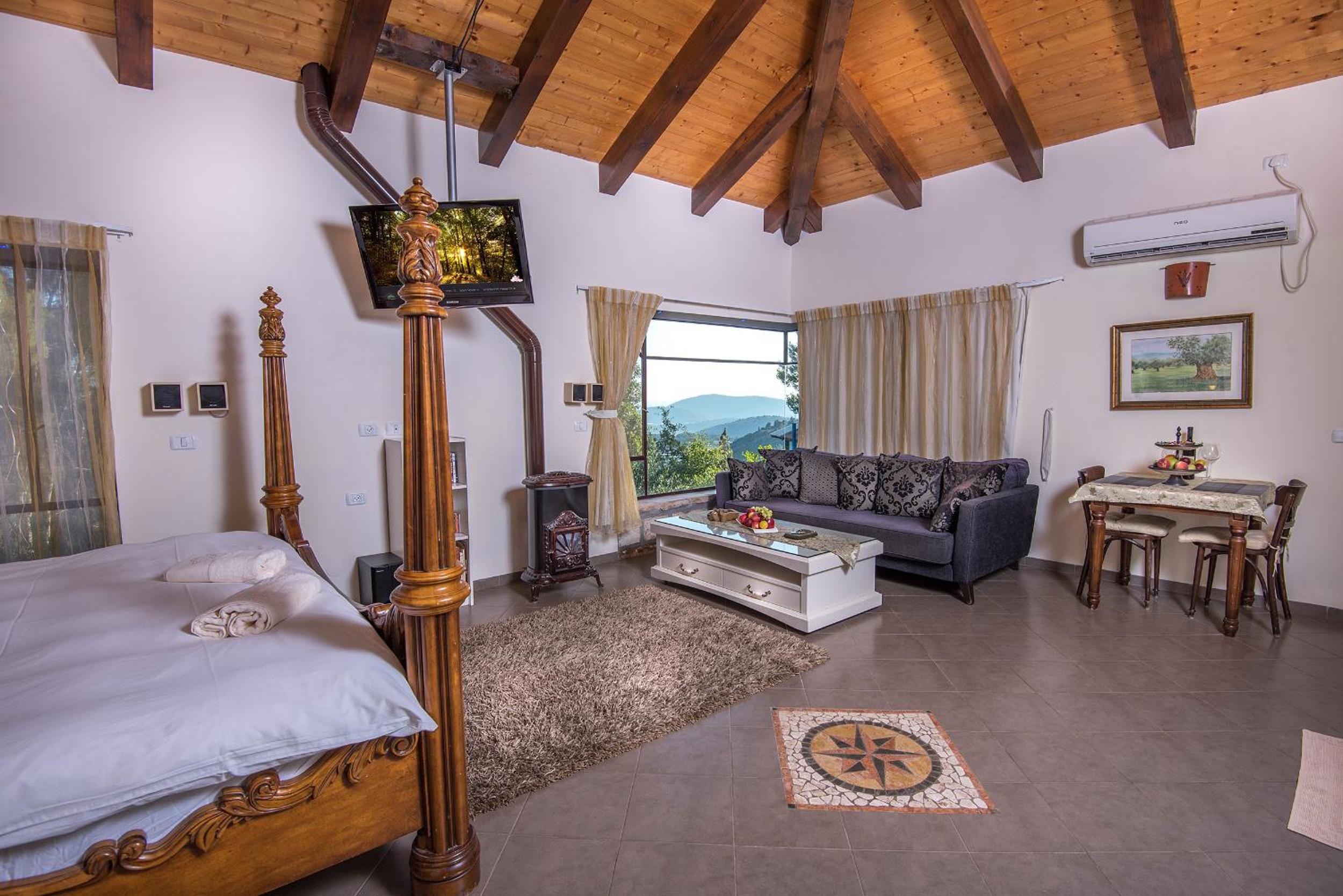 Suite with Garden View