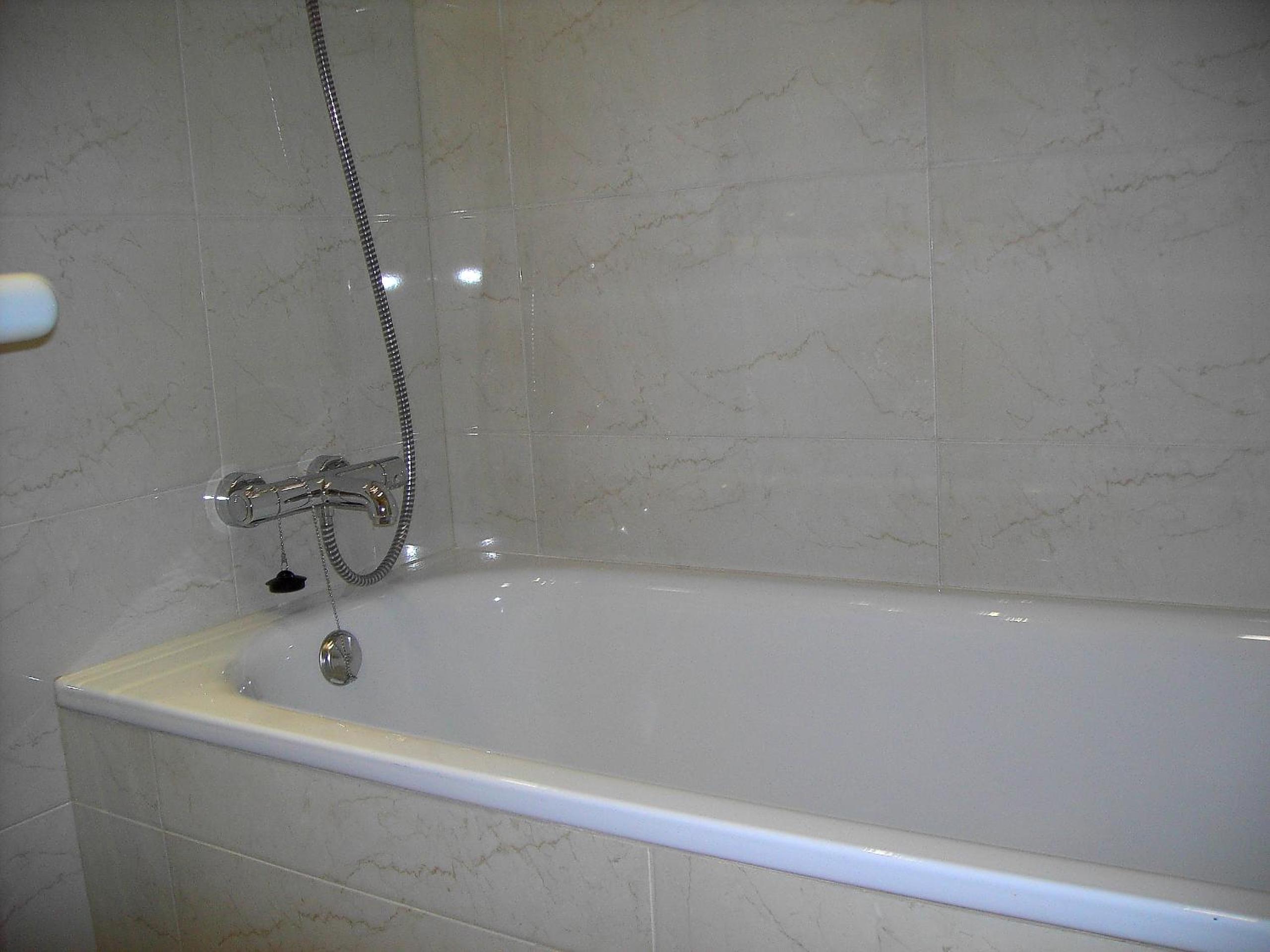 Double Room - Photo 9