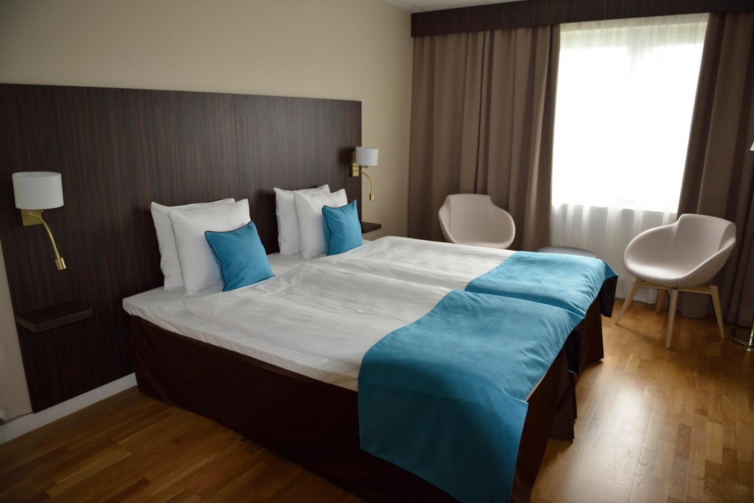 Twin Room - Photo 5