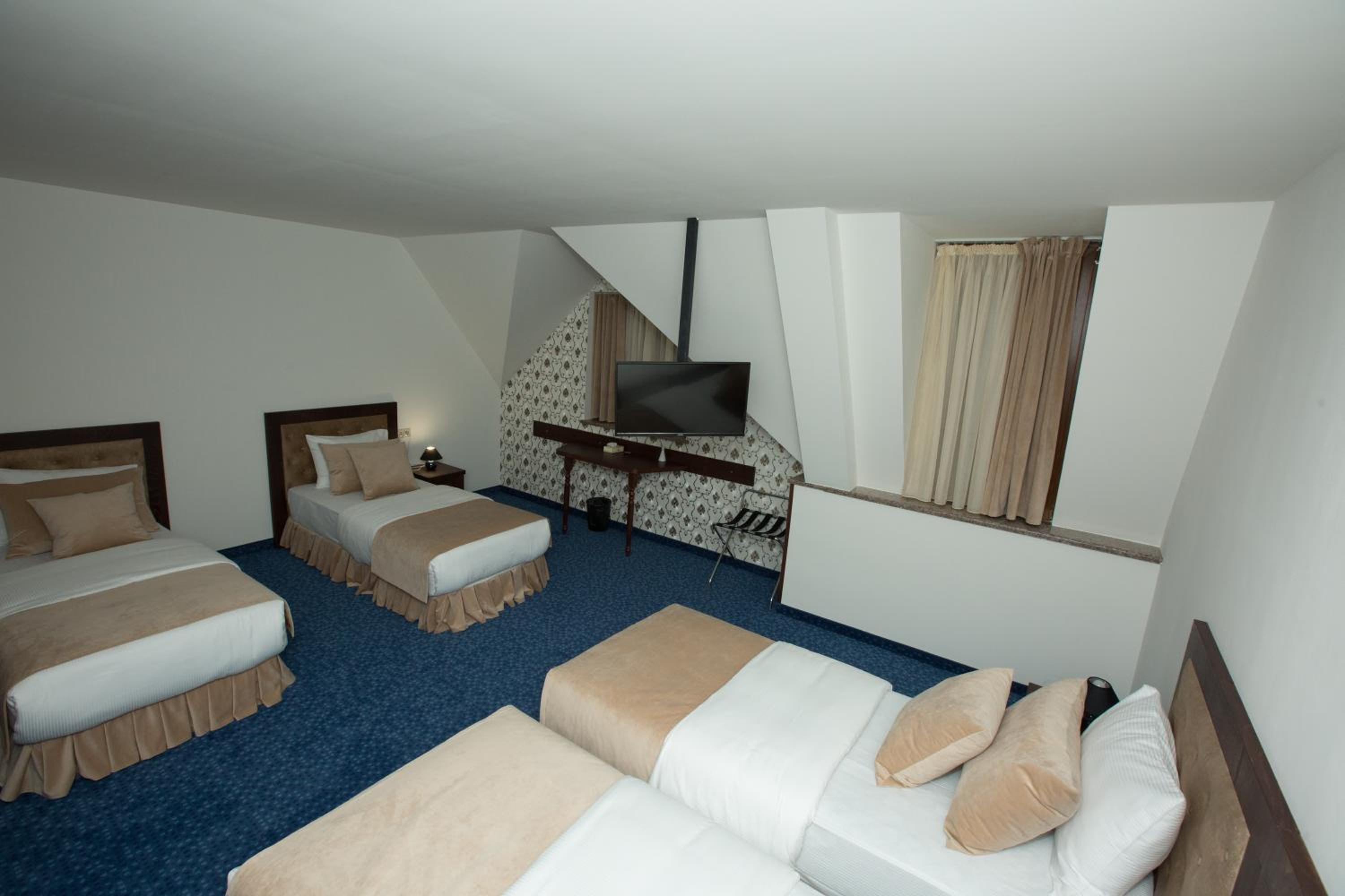 Quadruple Room photo 1