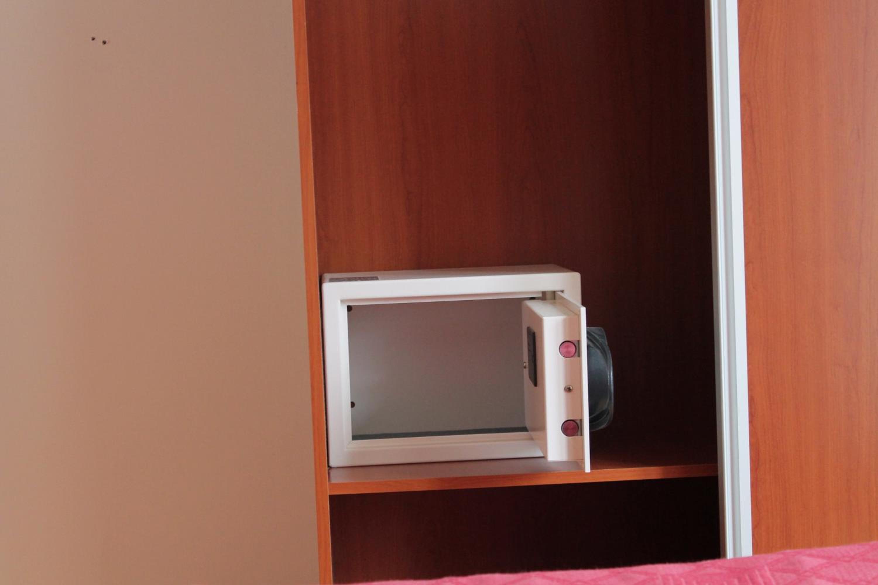 Double Room - Photo 14