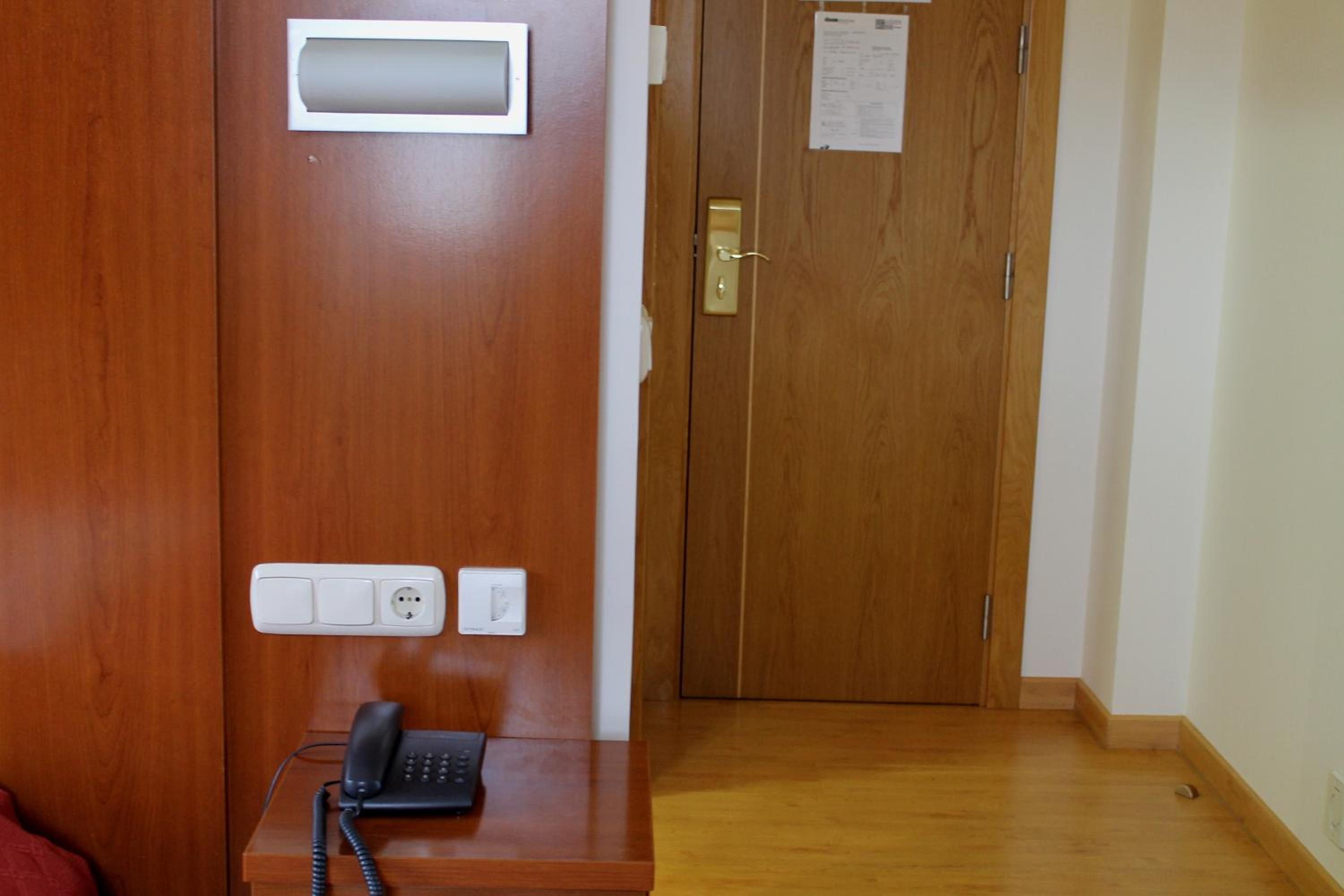 Double Room - Photo 3