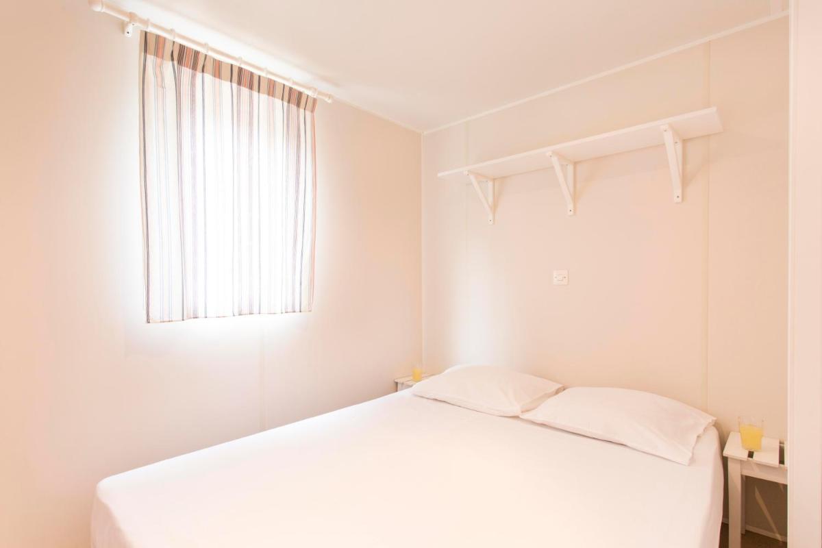 Mobile Home (8 persons) photo 2