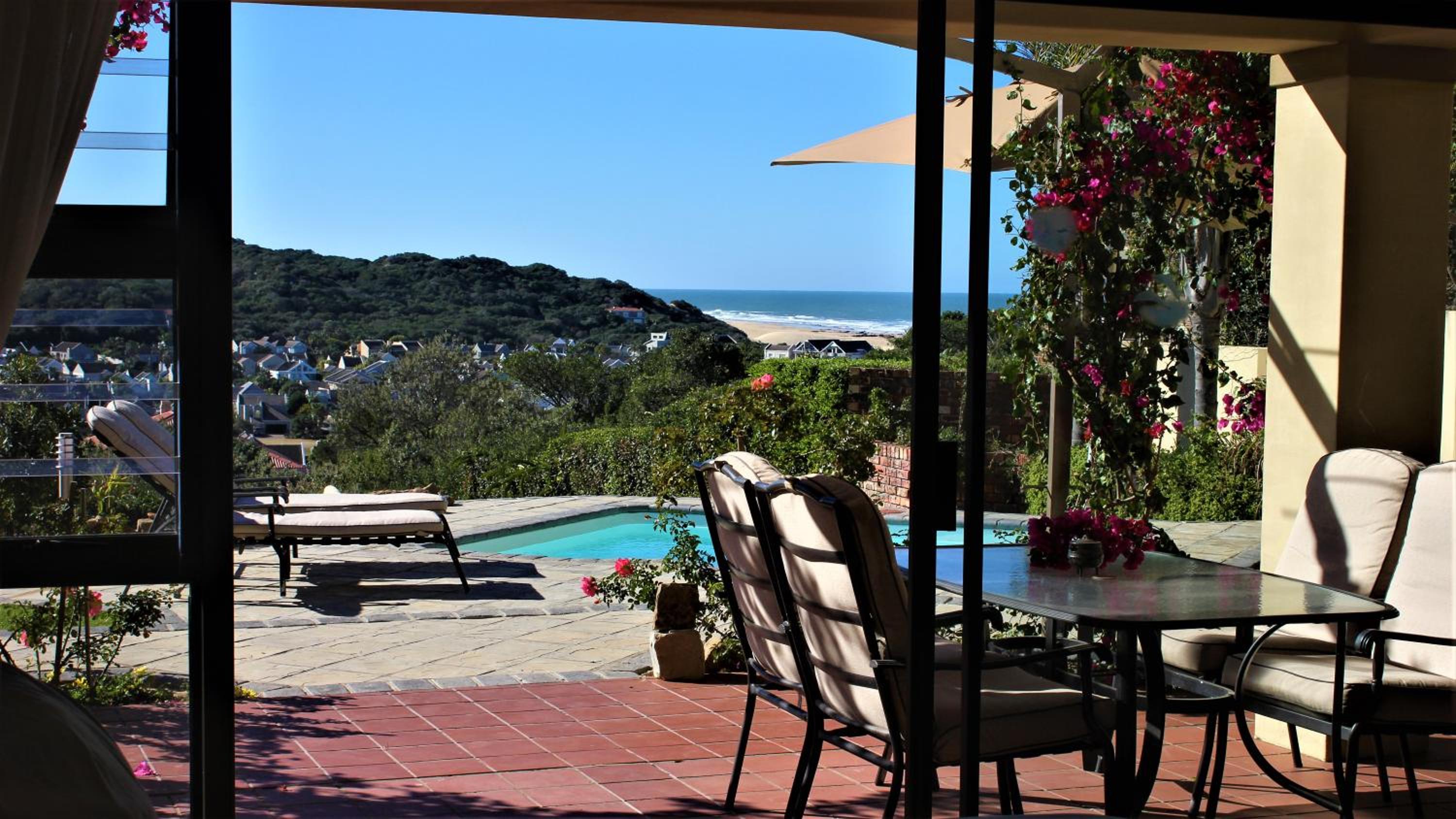 Double or Twin Room with Sea View photo 2