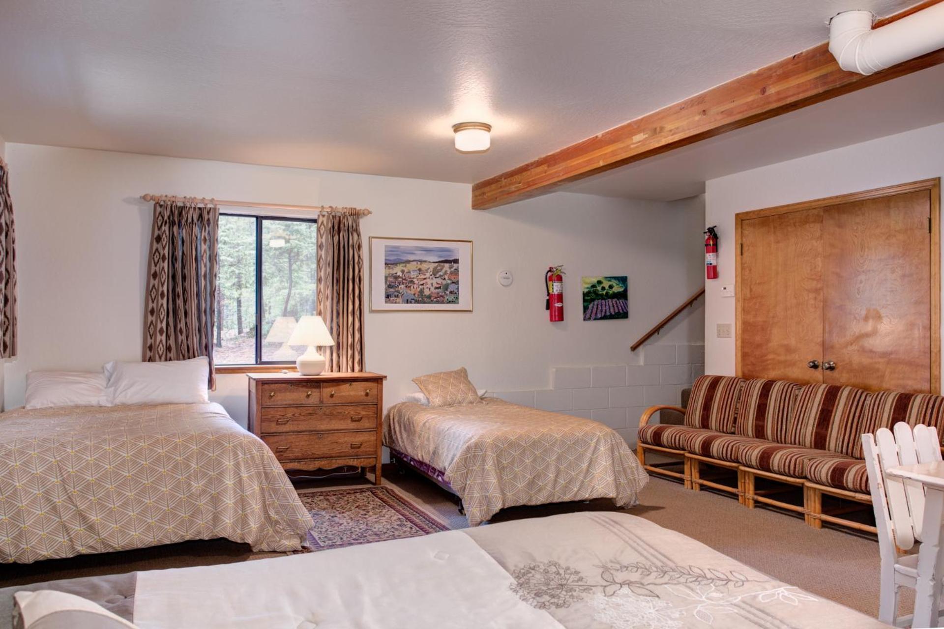 Two-Bedroom House photo 2