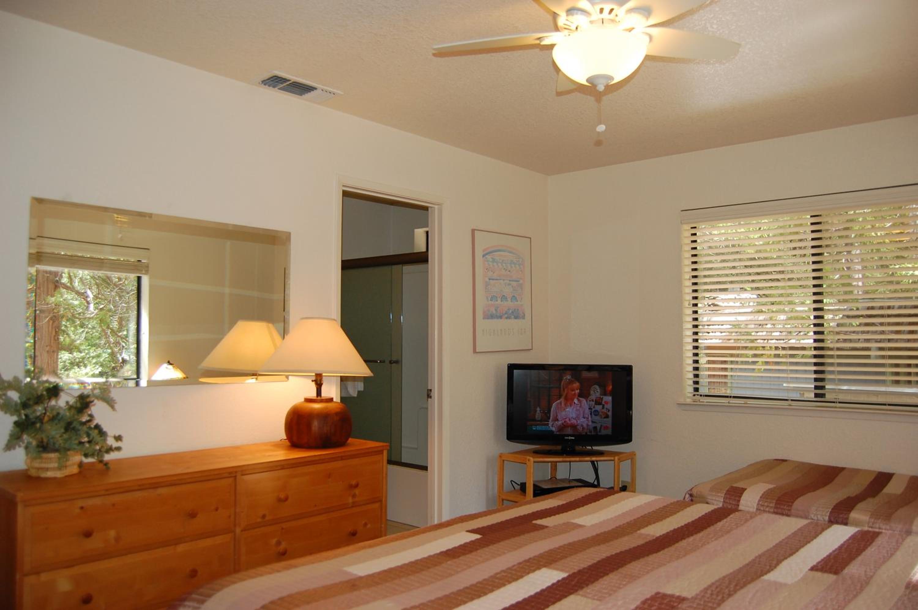 Two-Bedroom House photo 2