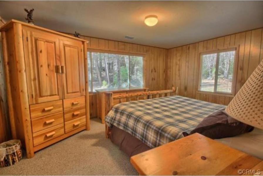 Two-Bedroom House photo 2