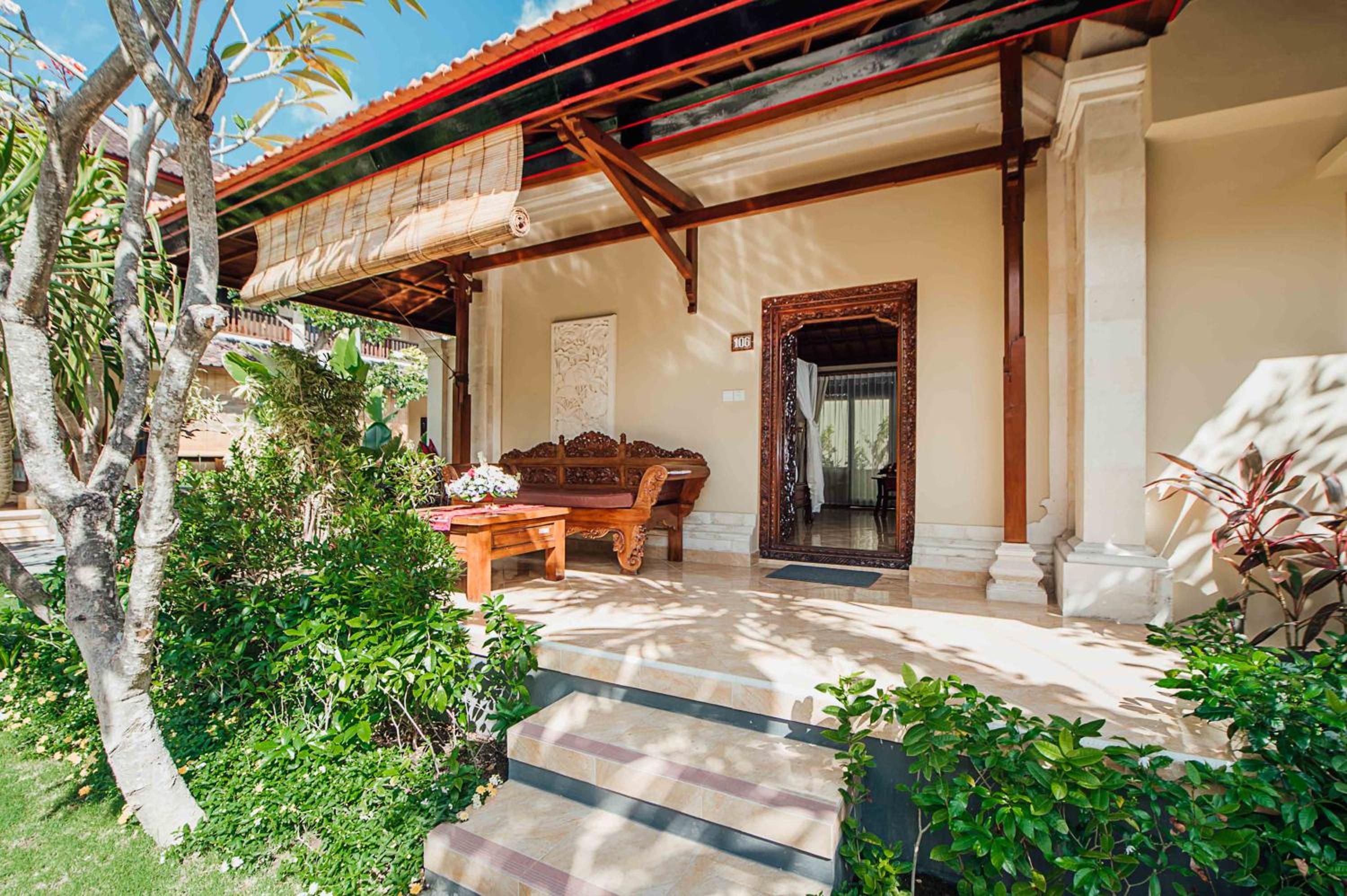 Luxury Bungalow with Extrabed (3 Adults)