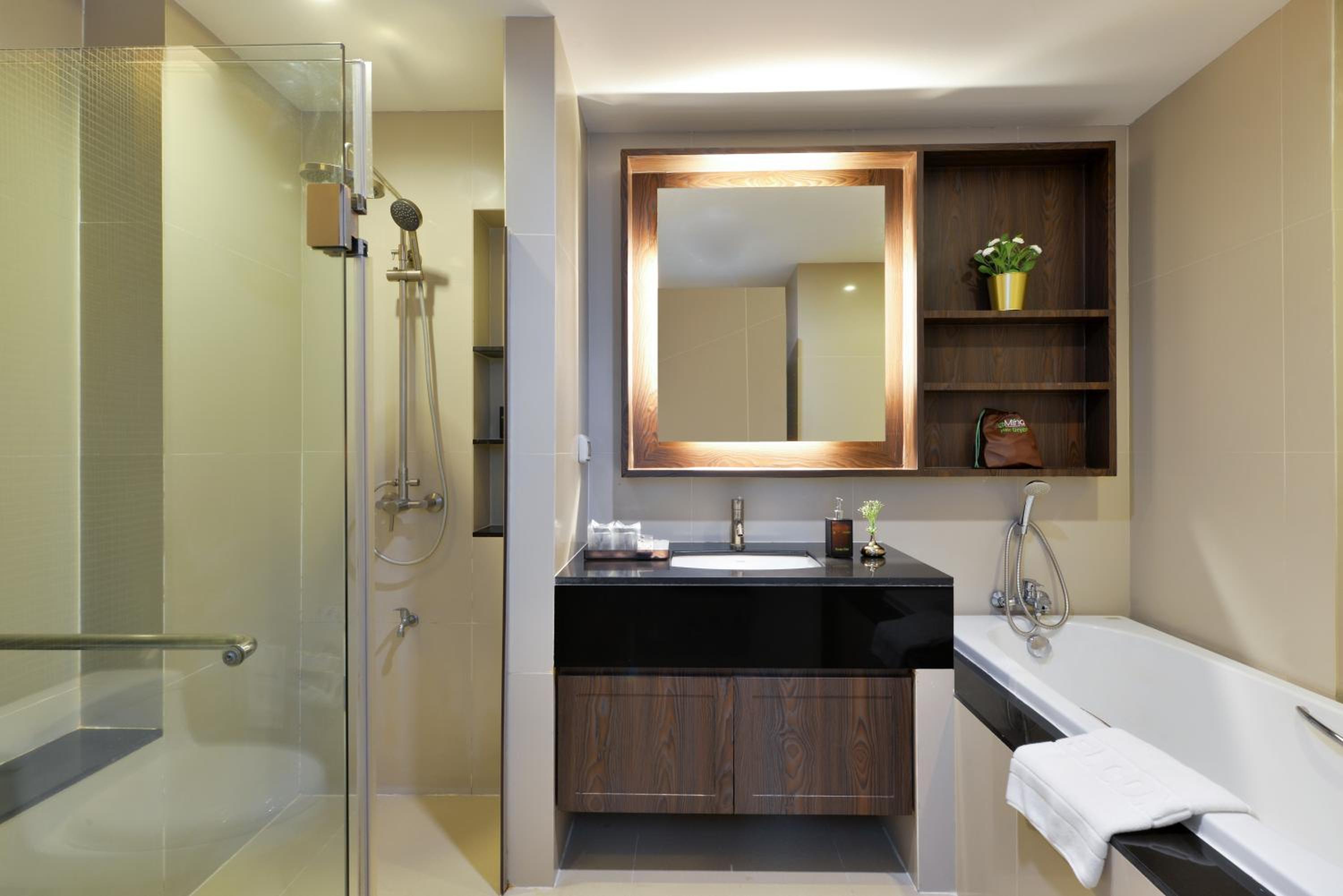 Family Two-Bedroom Suite - Photo 7