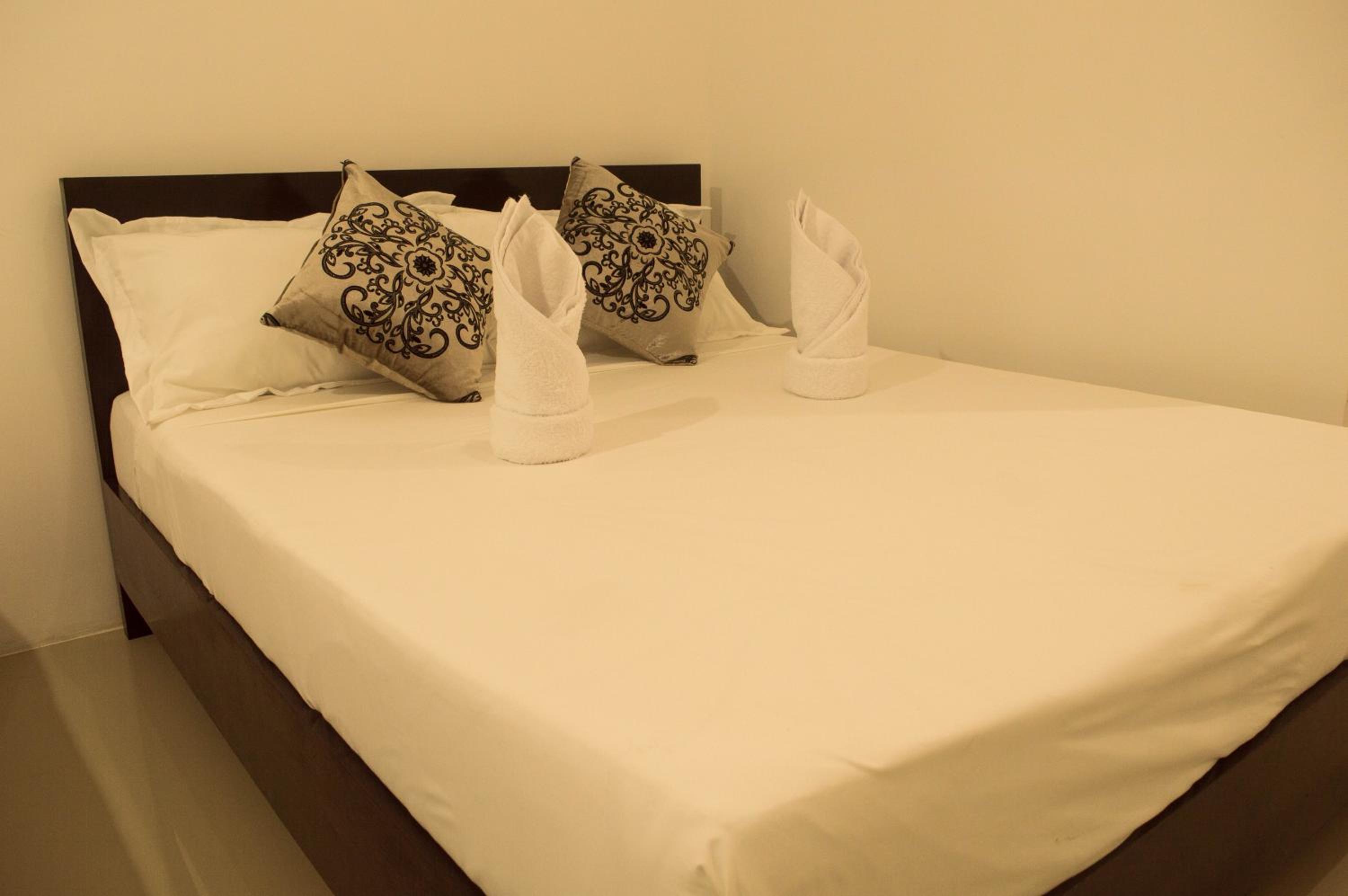 Double Room with Private Bathroom - Photo 3