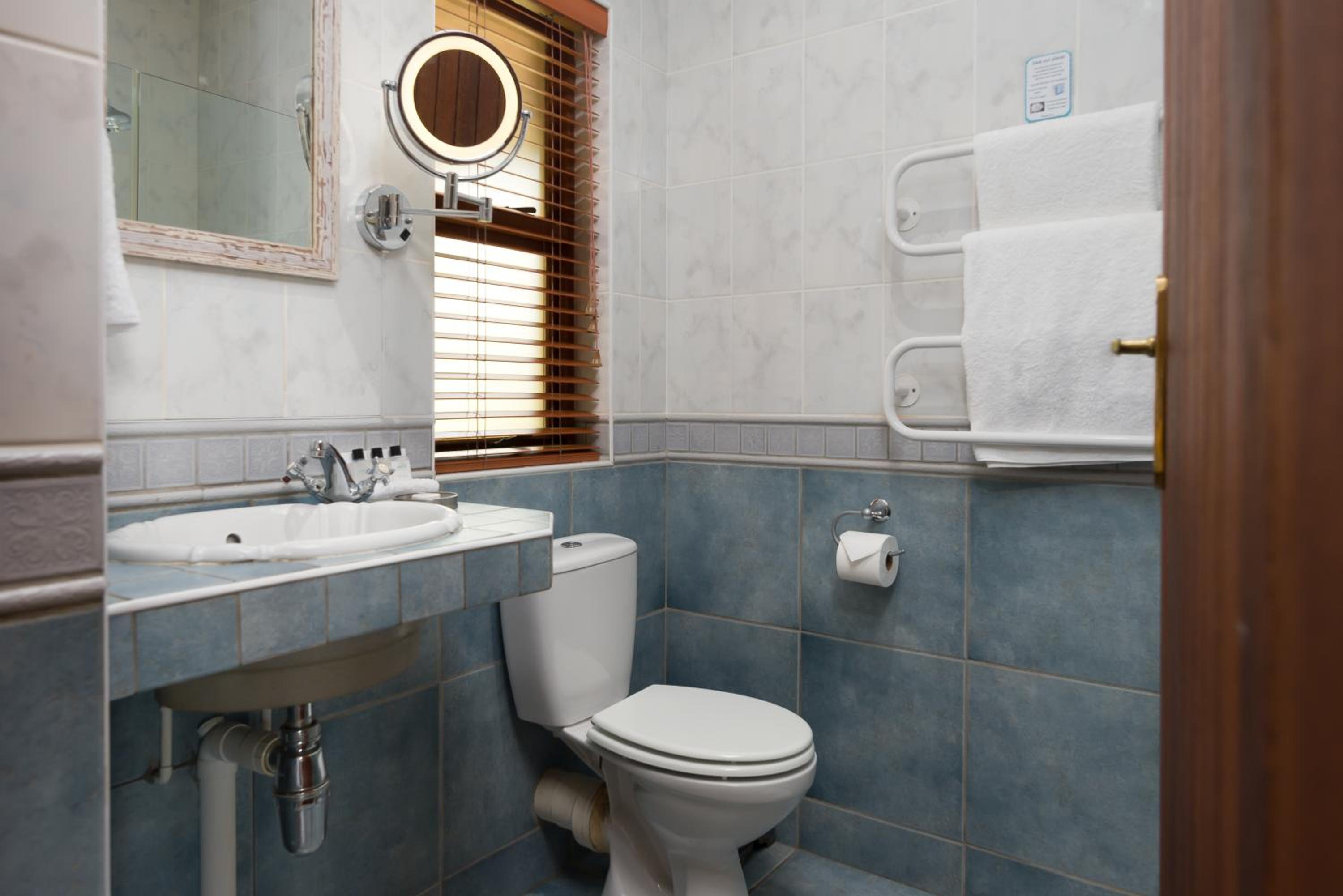 Double Room - Photo 4