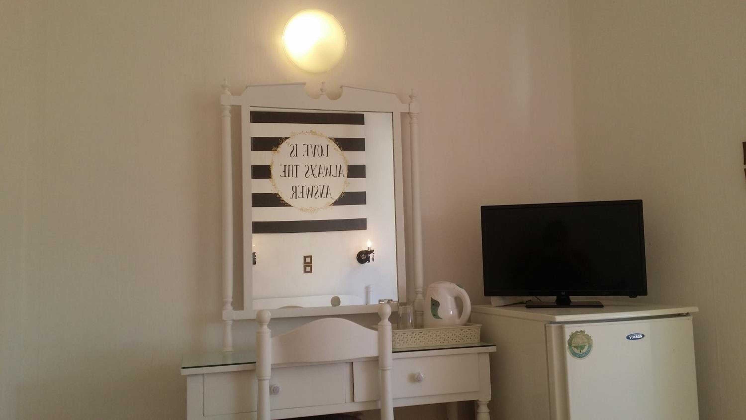 Double or Twin Room - Photo 2