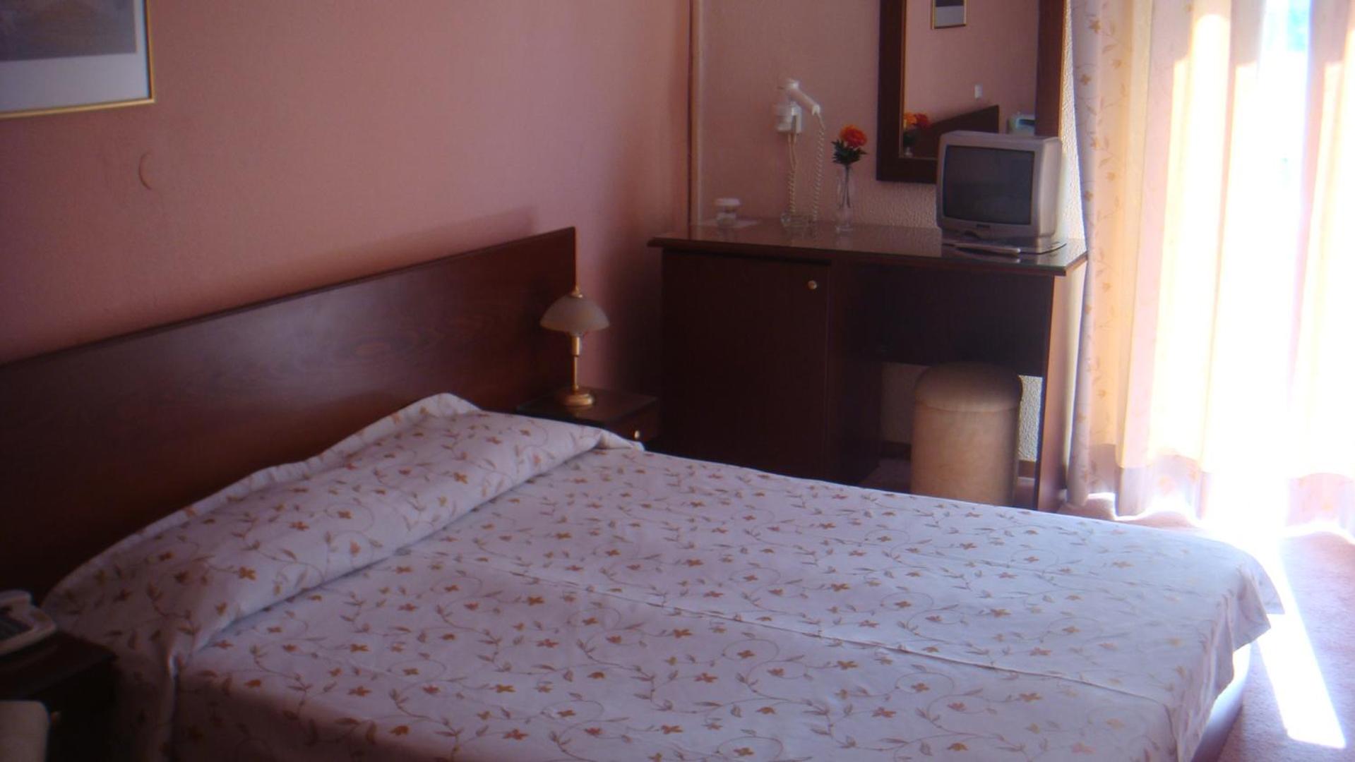 Budget Double or Twin Room - Photo 1