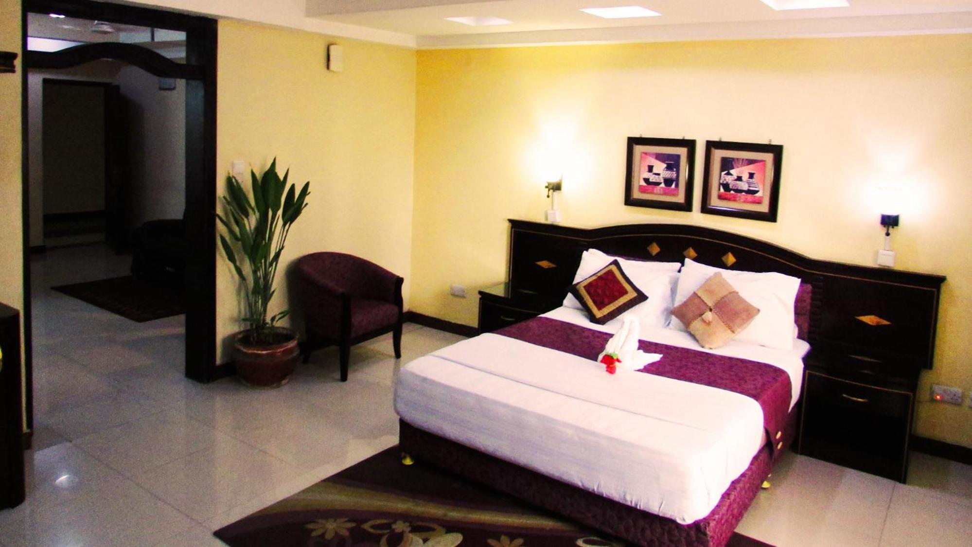 Deluxe Suite photo 3