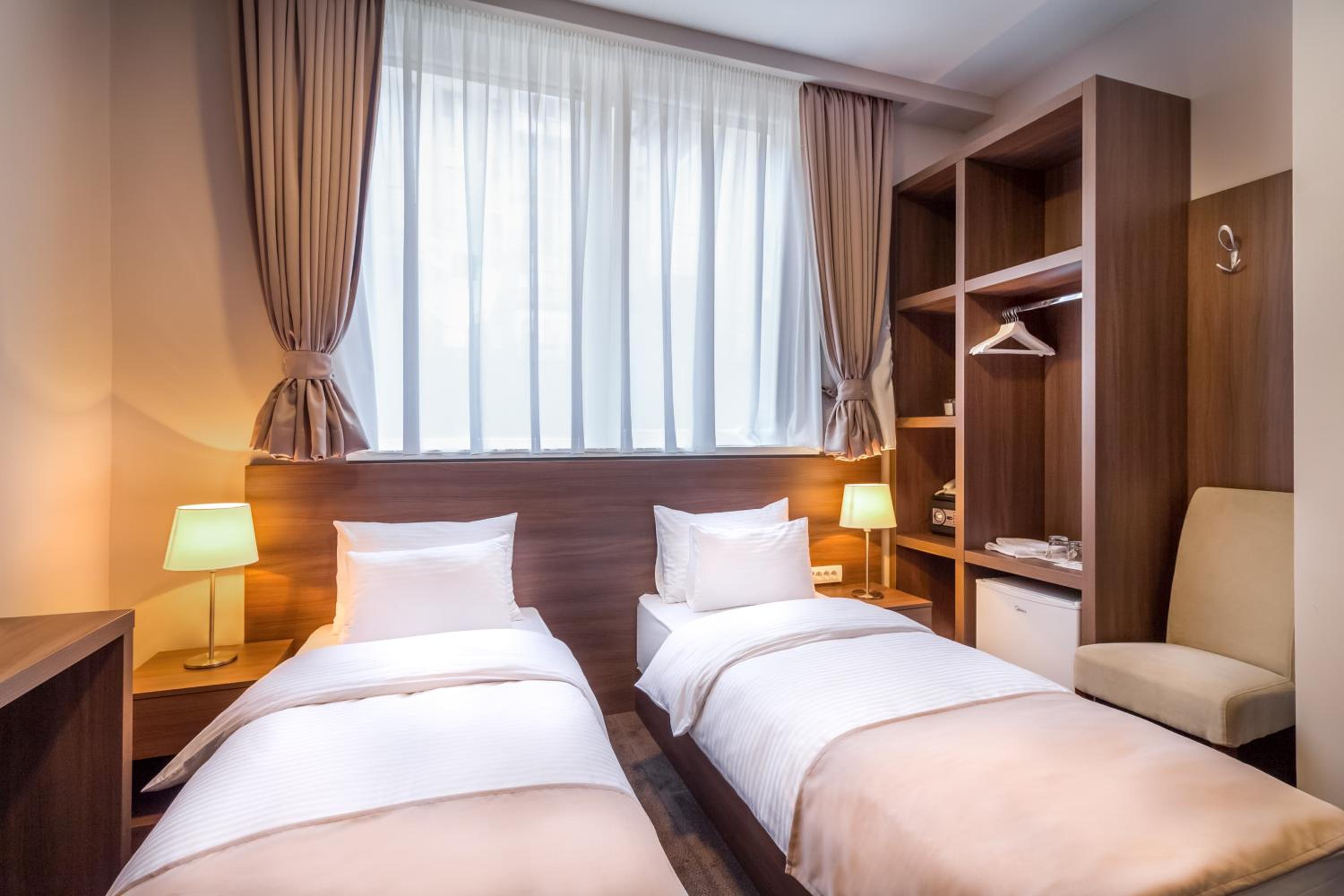 Double or Twin Room photo 2