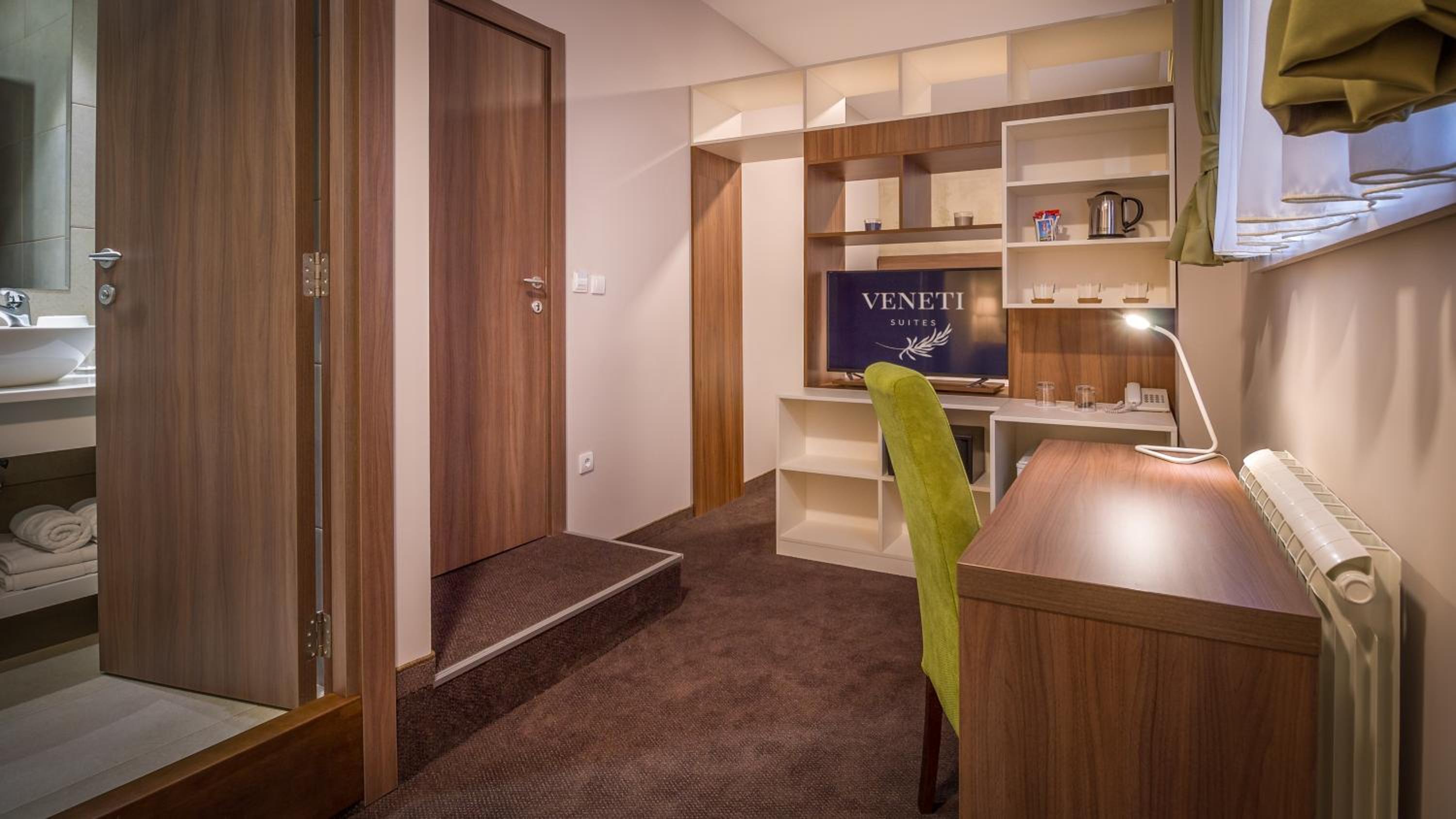 Large Double Room photo 2