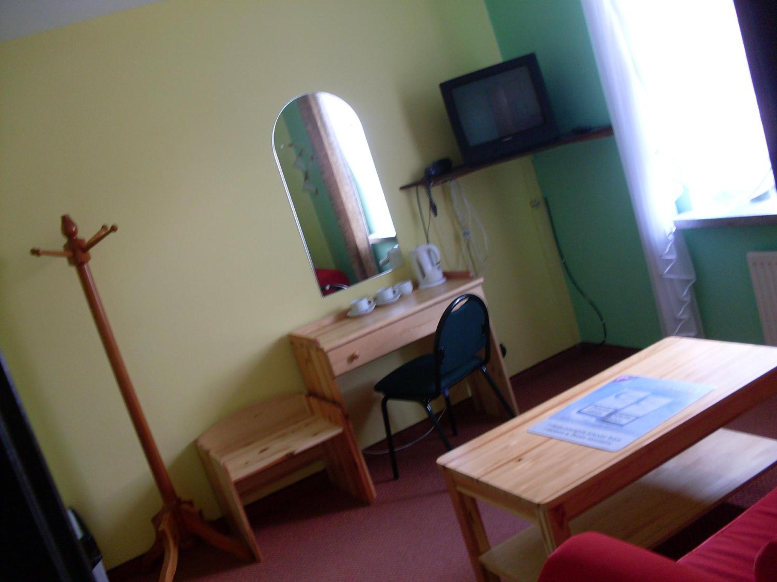 Small Single Room photo 3