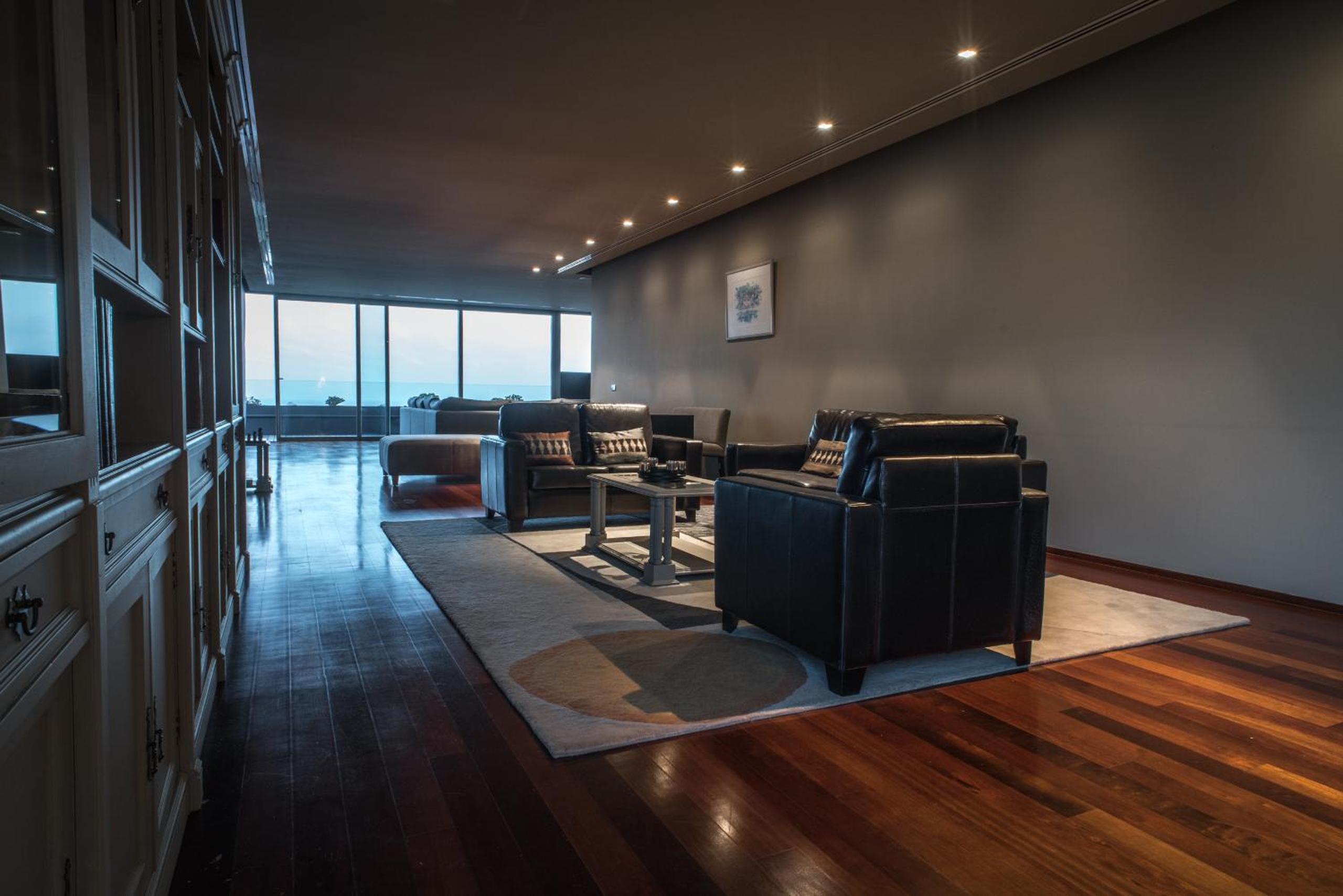 Penthouse Apartment photo 2