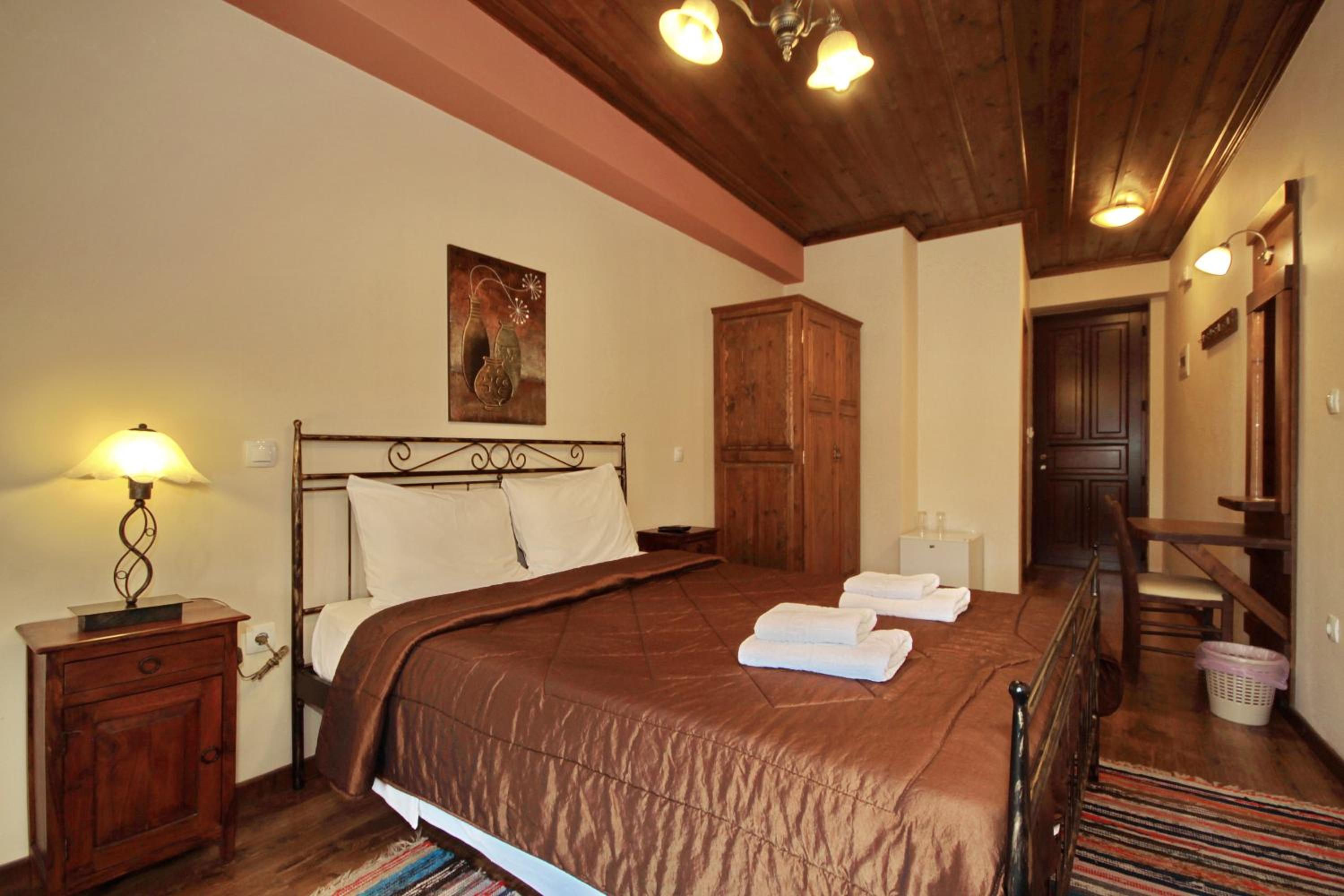 Double Room with Balcony and Fireplace