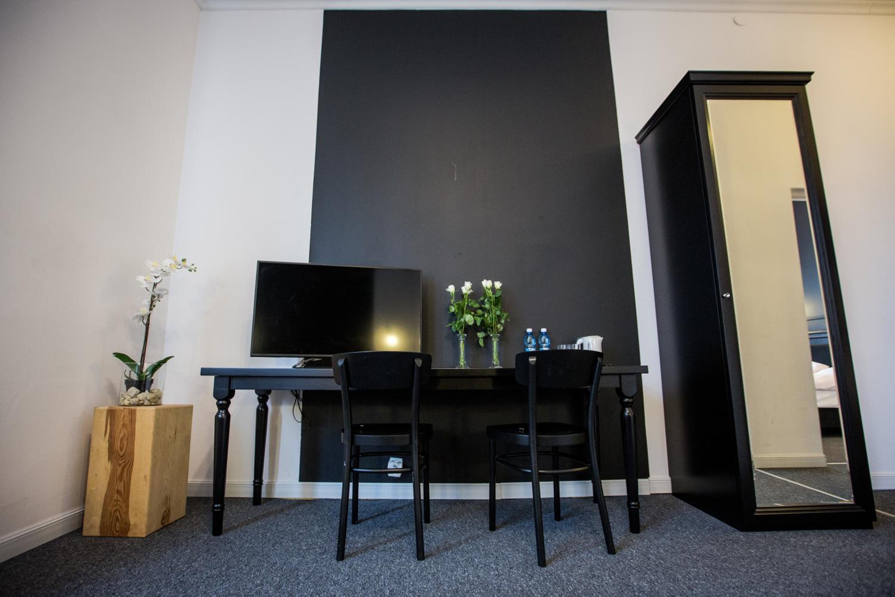 Apartment - Photo 3
